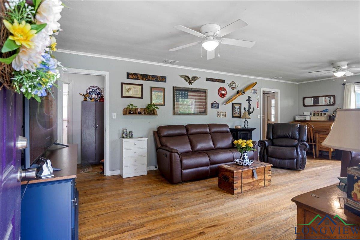105 Brooksy St, Gilmer, Texas image 6