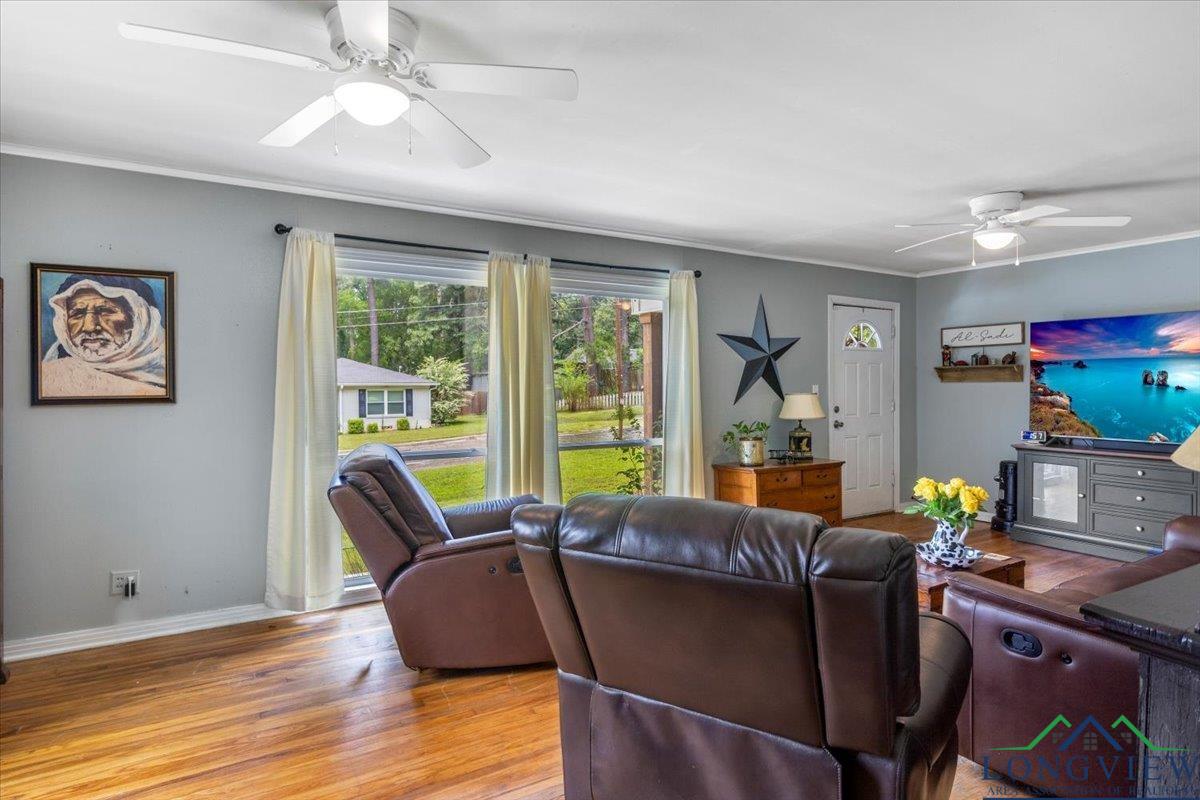 105 Brooksy St, Gilmer, Texas image 10