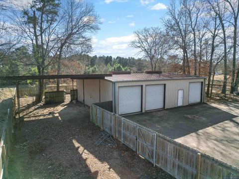 A home in Gilmer