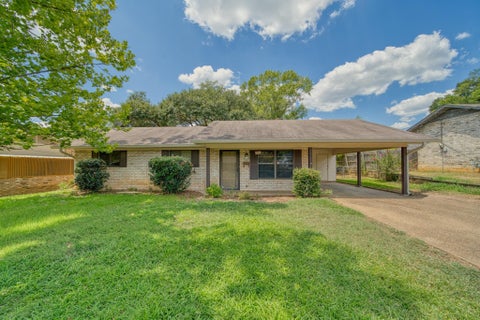 Homes For Sale - 703 Melinda Ln<br/> Gregg County, Longview, TX 75604