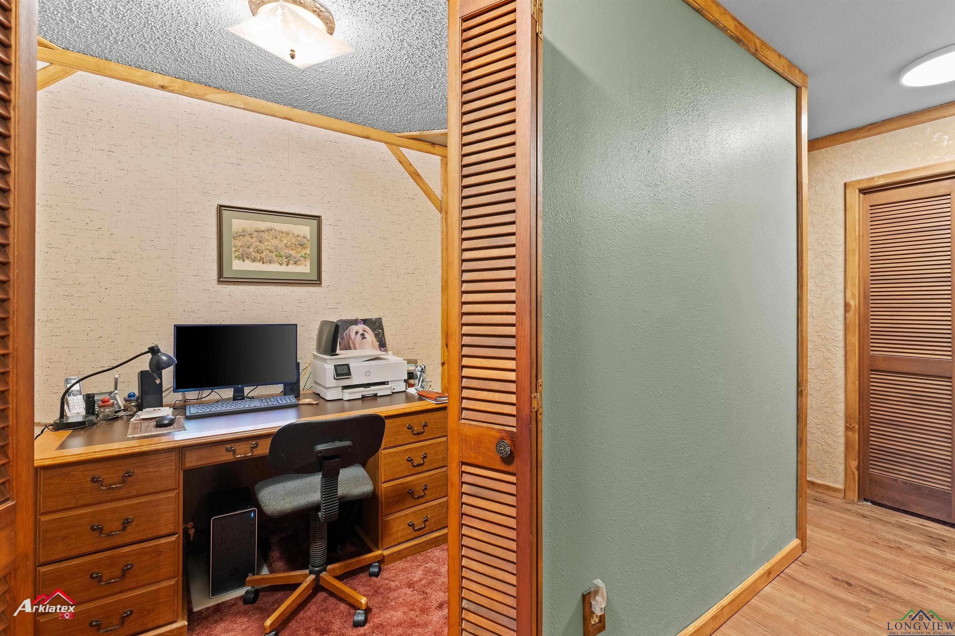 453 Wiggins Road, Karnack, Texas image 8