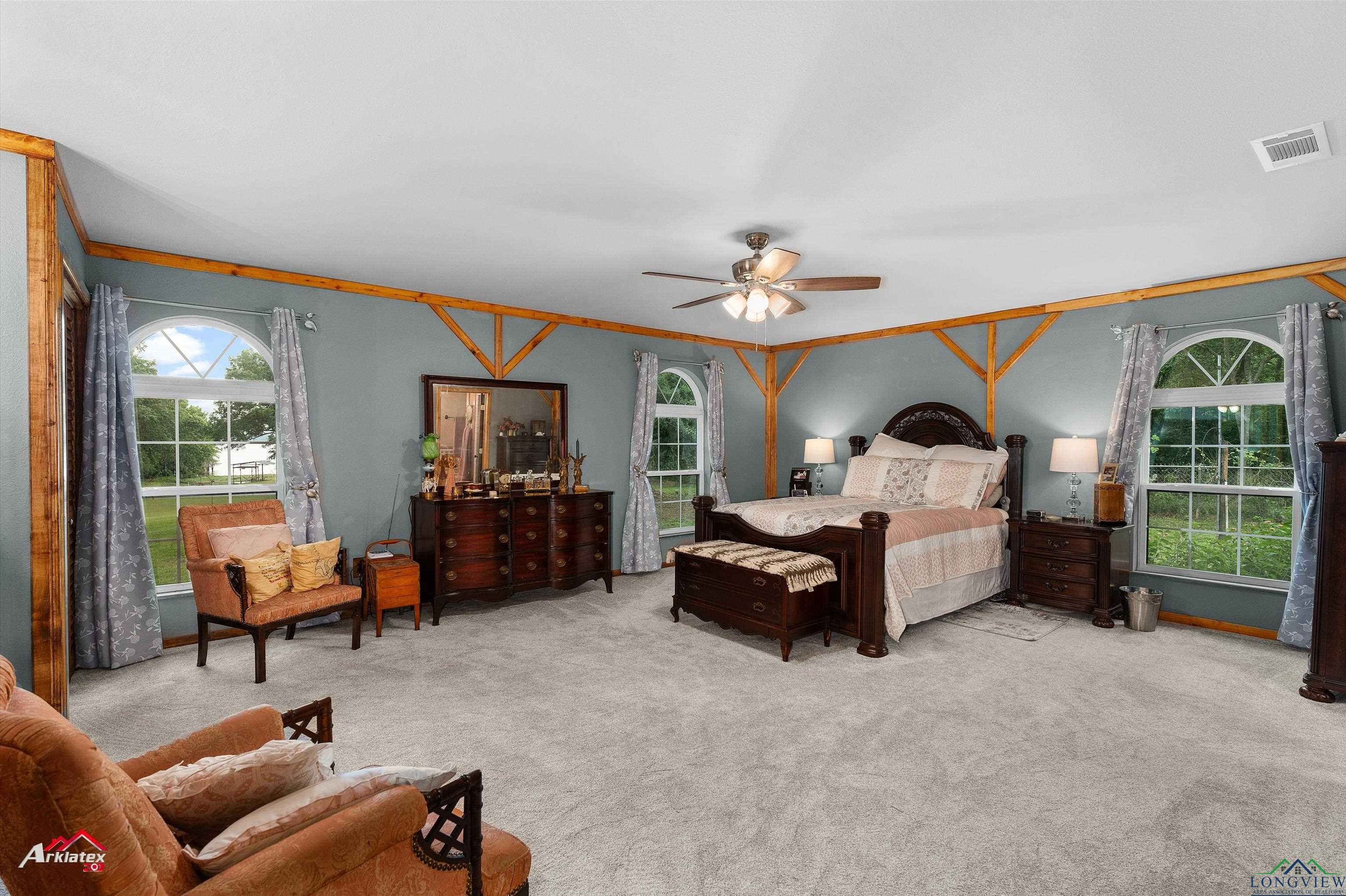 453 Wiggins Road, Karnack, Texas image 18