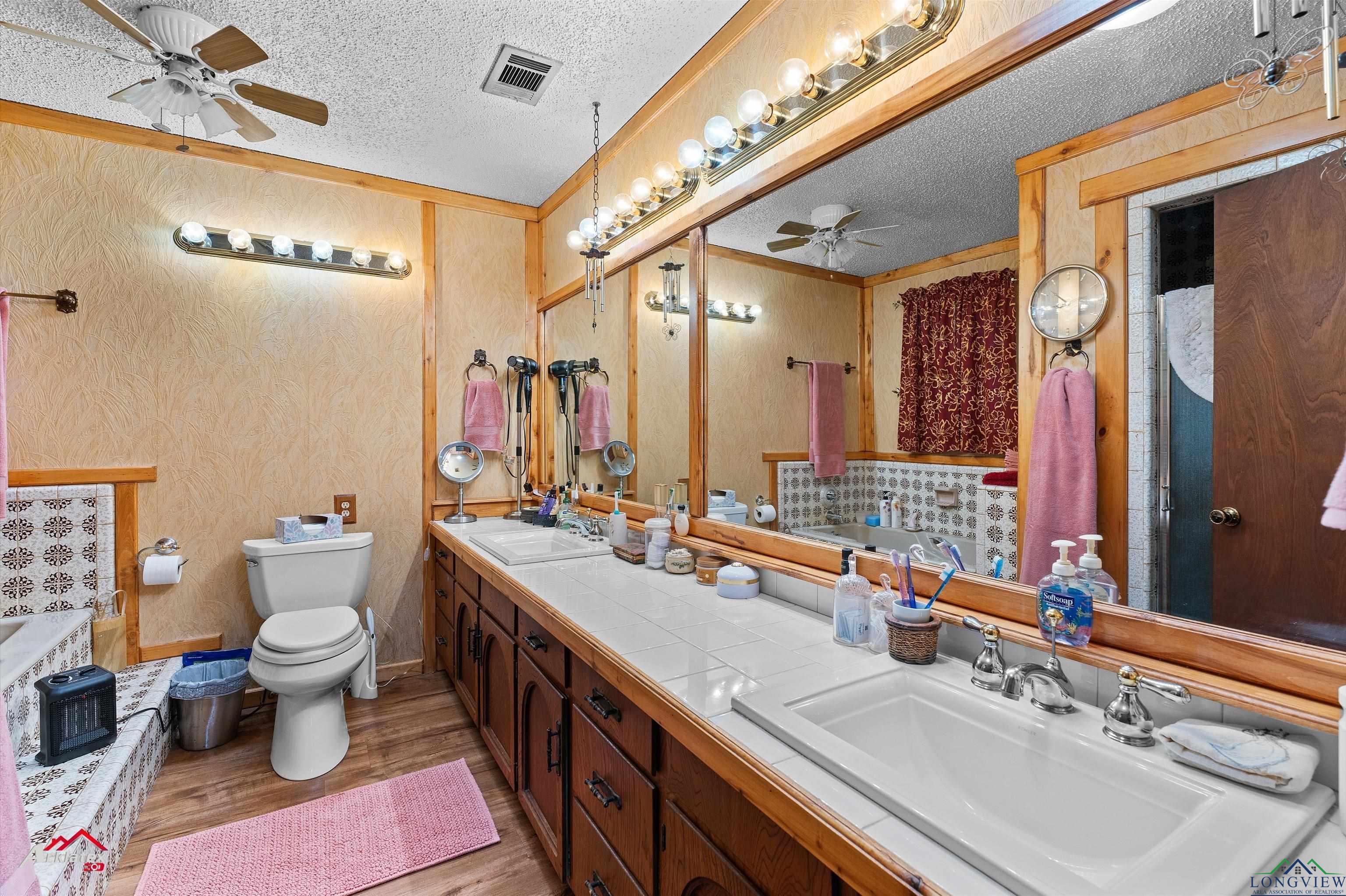 453 Wiggins Road, Karnack, Texas image 19
