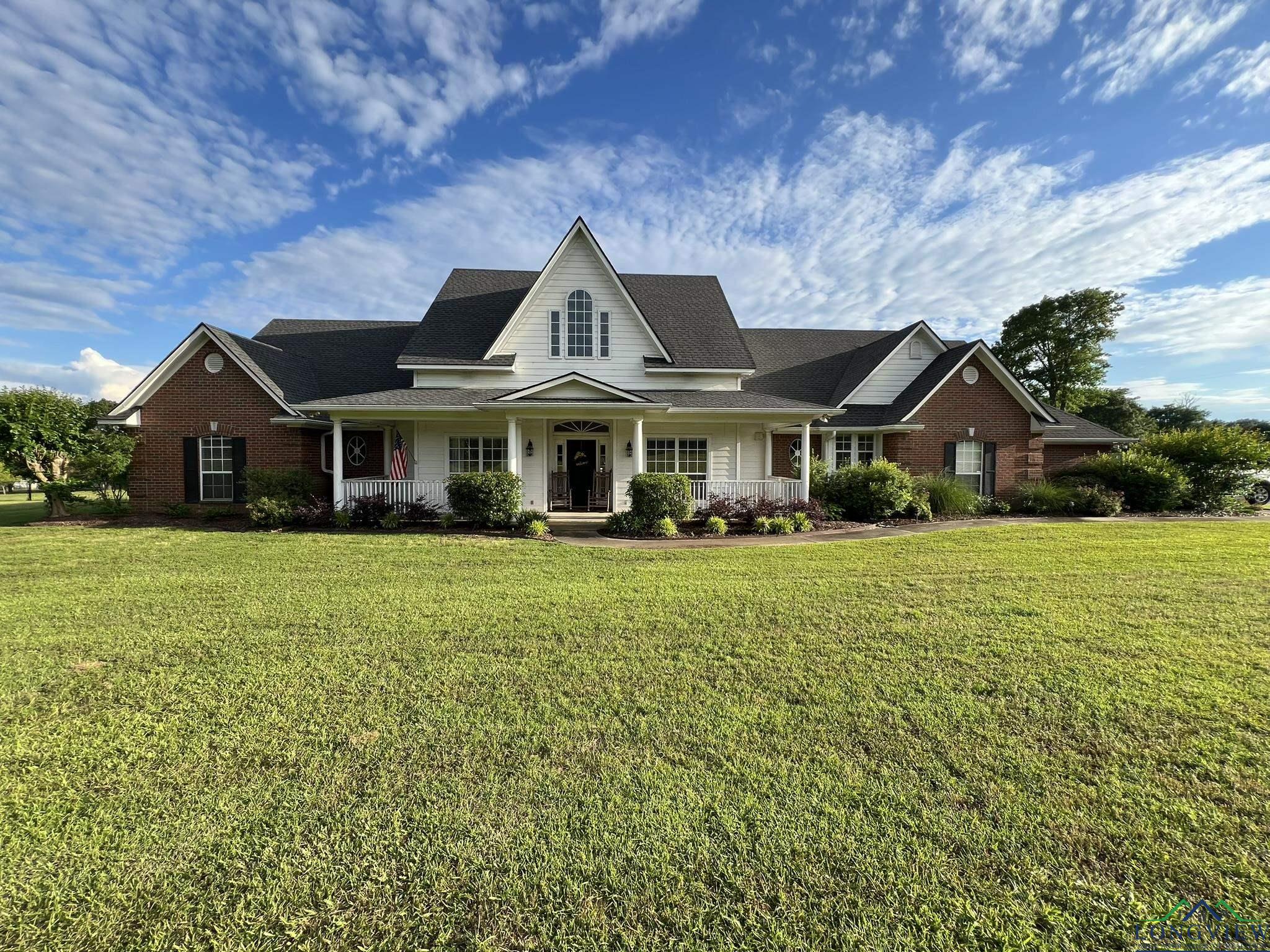 1059 Mackey Road, Gilmer, Texas image 1