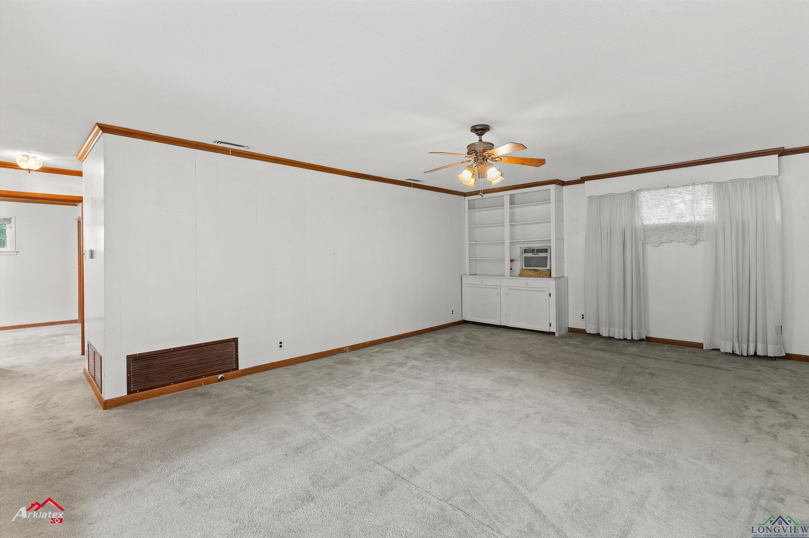 216 Hickory Street, Gladewater, Texas image 9