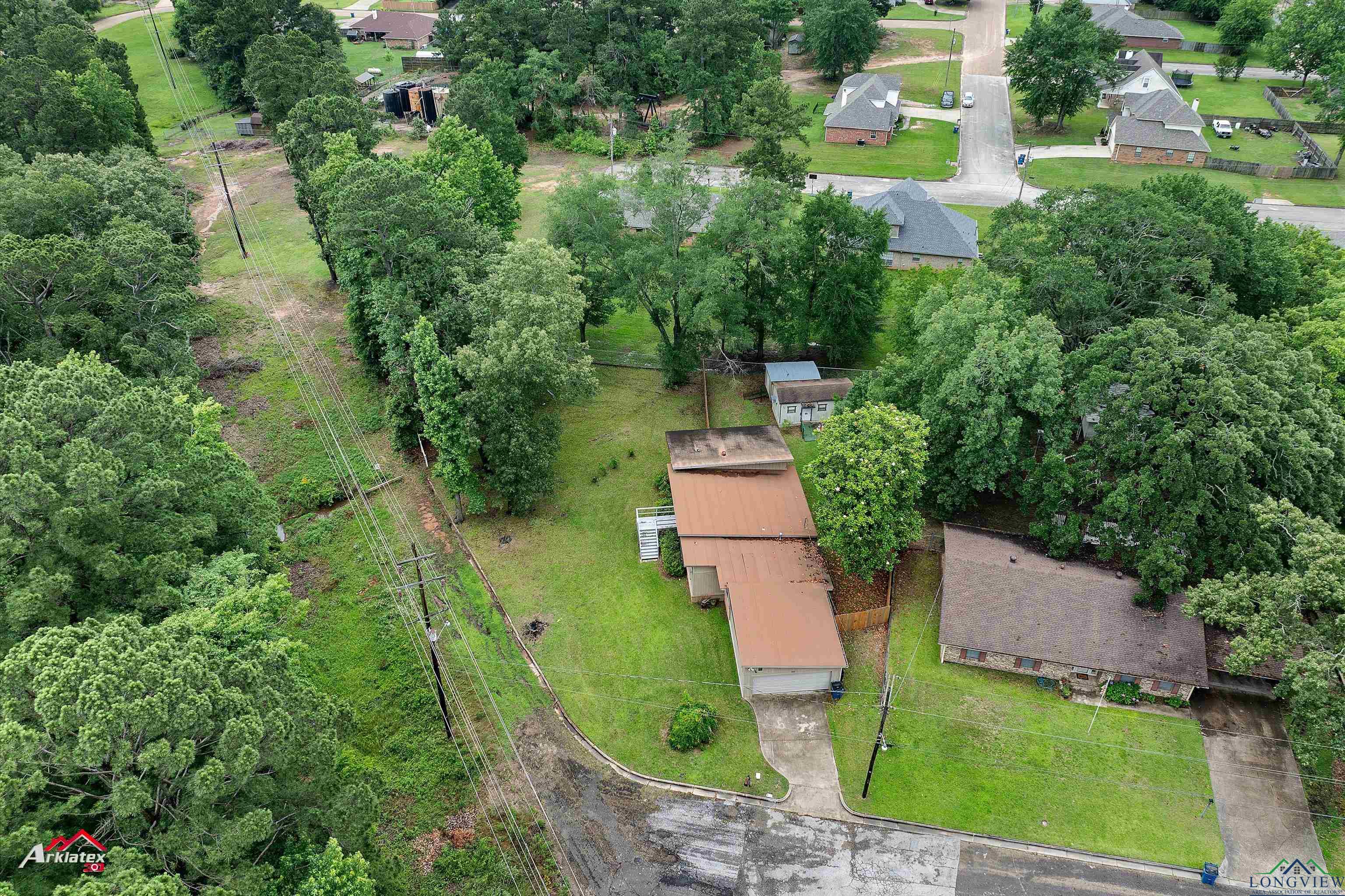216 Hickory Street, Gladewater, Texas image 4