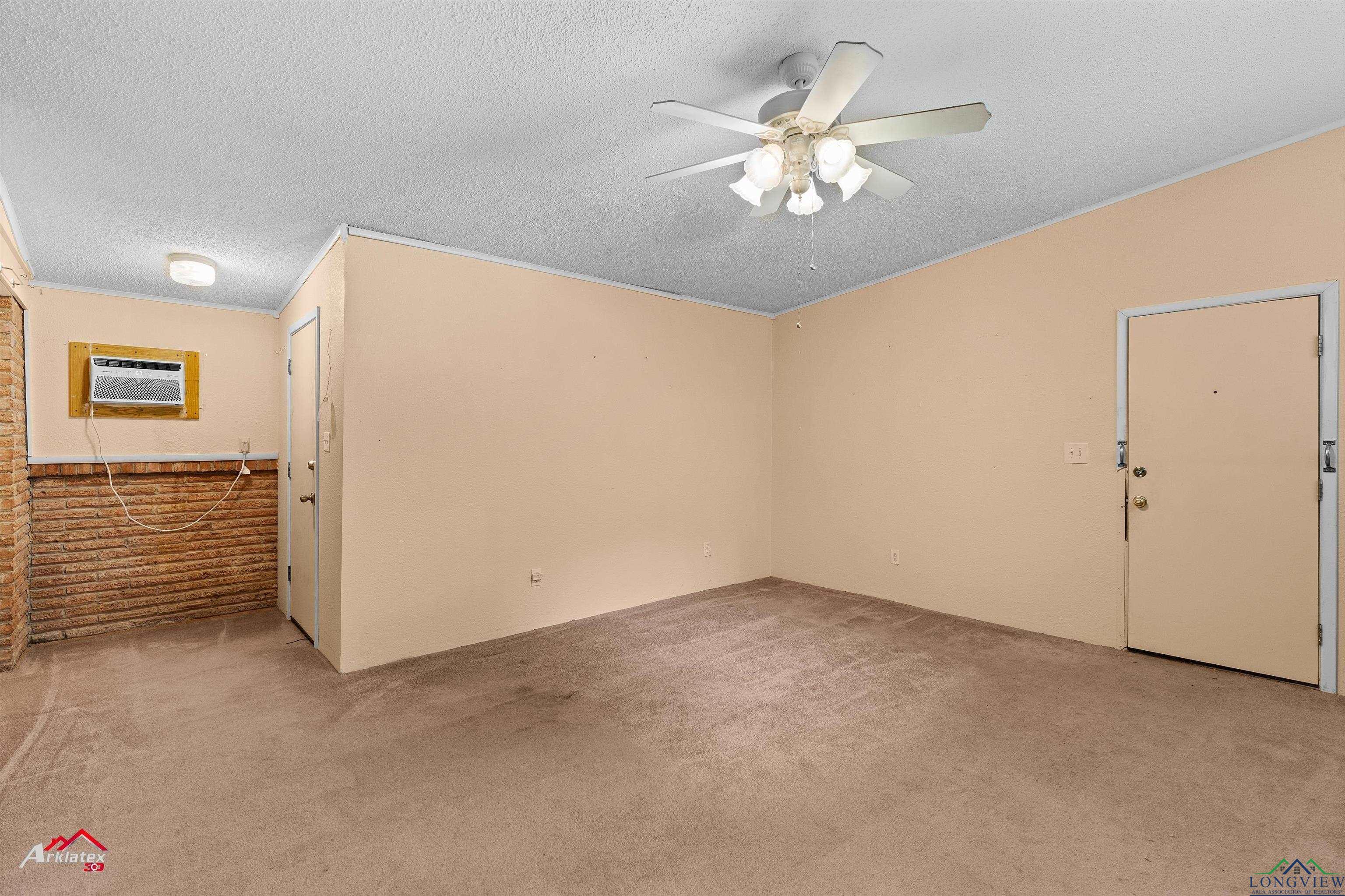 216 Hickory Street, Gladewater, Texas image 16