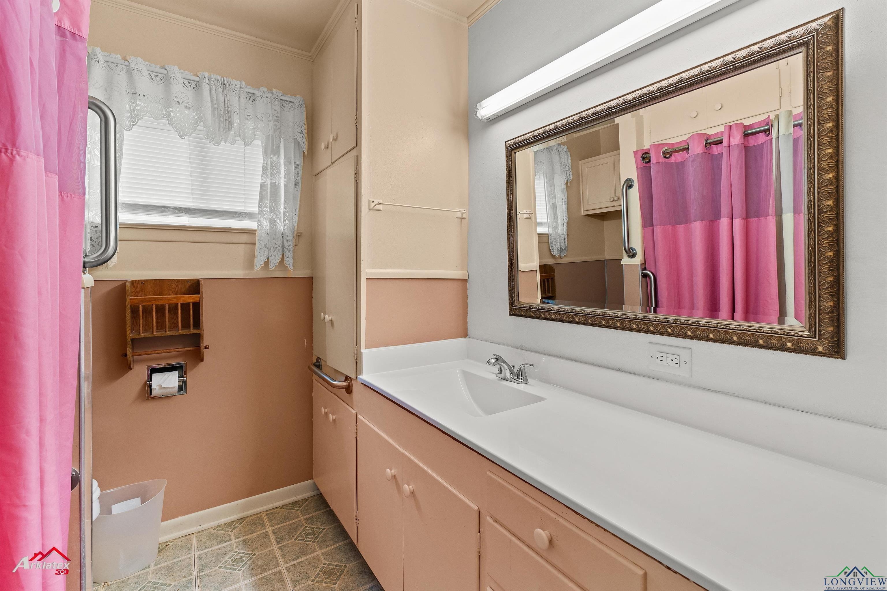 216 Hickory Street, Gladewater, Texas image 20