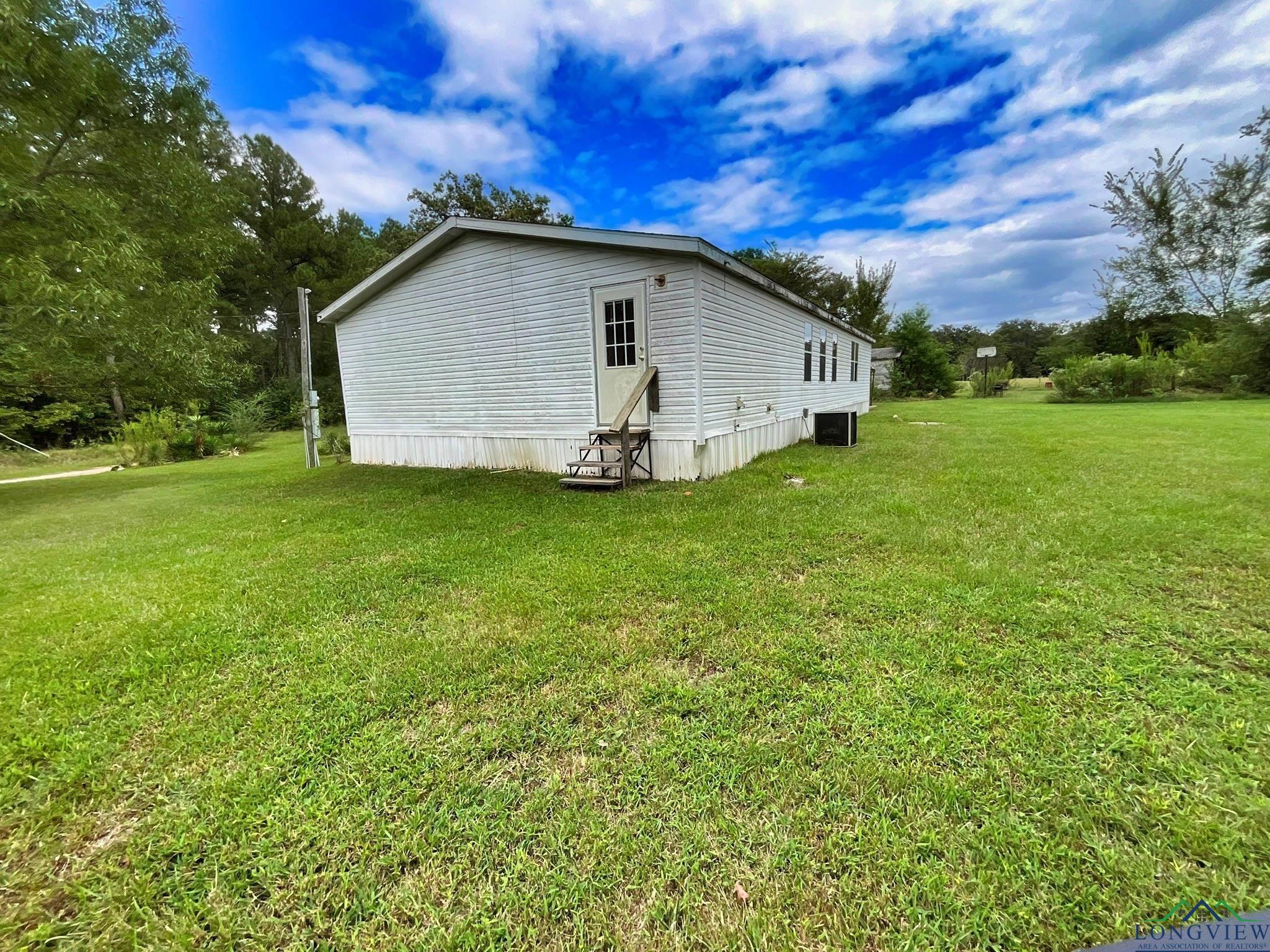 115 County Rd 1115, Maud, Texas image 27