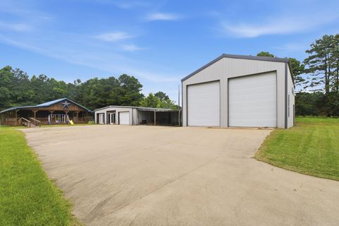 Mobile Home For Sale - 1114 Quail Lane<br/> Harrison County, Longview, TX 75602