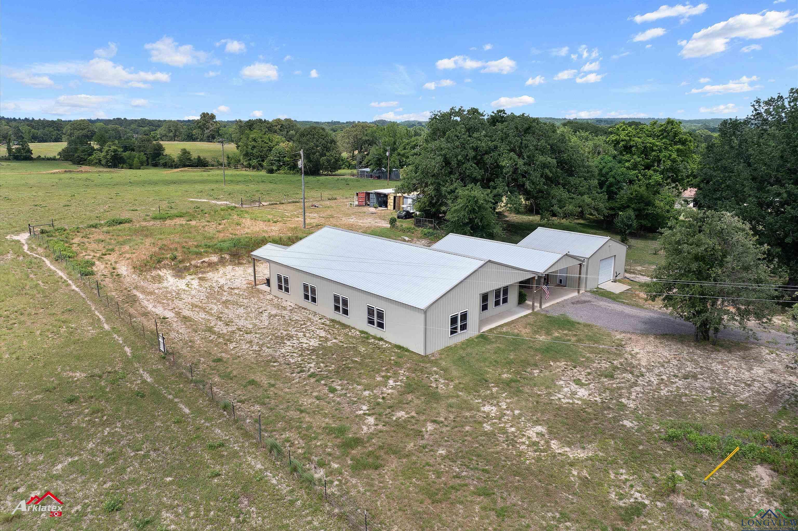 15765 Cr 4253 D, Henderson, Texas image 2