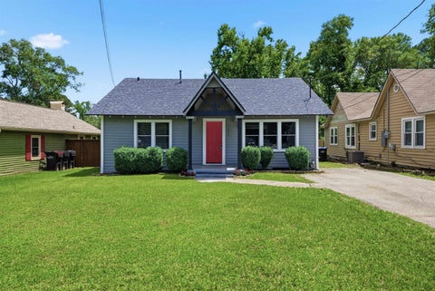 Homes For Sale - 524 Ridgelea Ave<br/> Gregg County, Longview, TX 75602