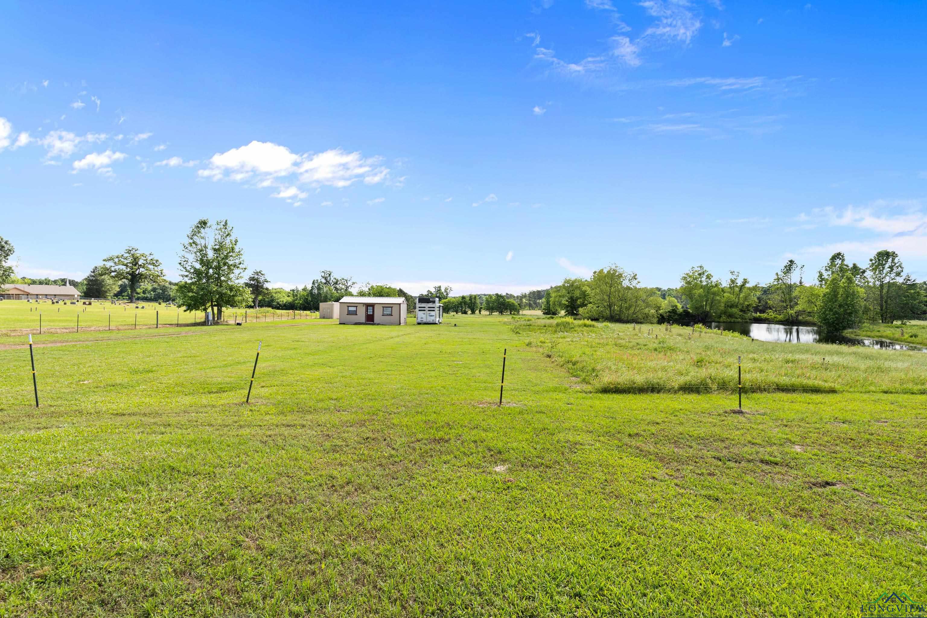 8550 New Hope Rd, Gilmer, Texas image 9
