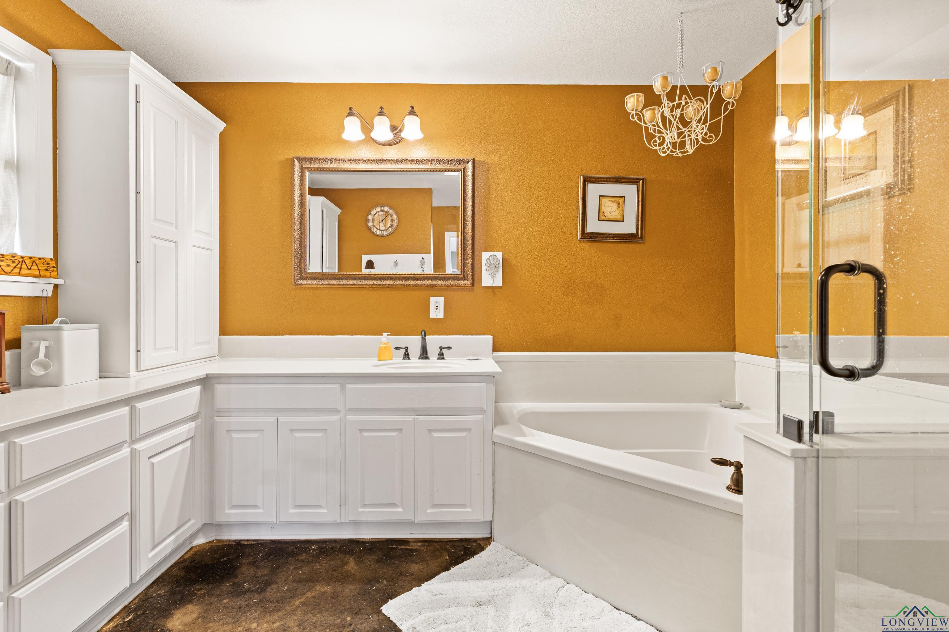 8550 New Hope Rd, Gilmer, Texas image 30