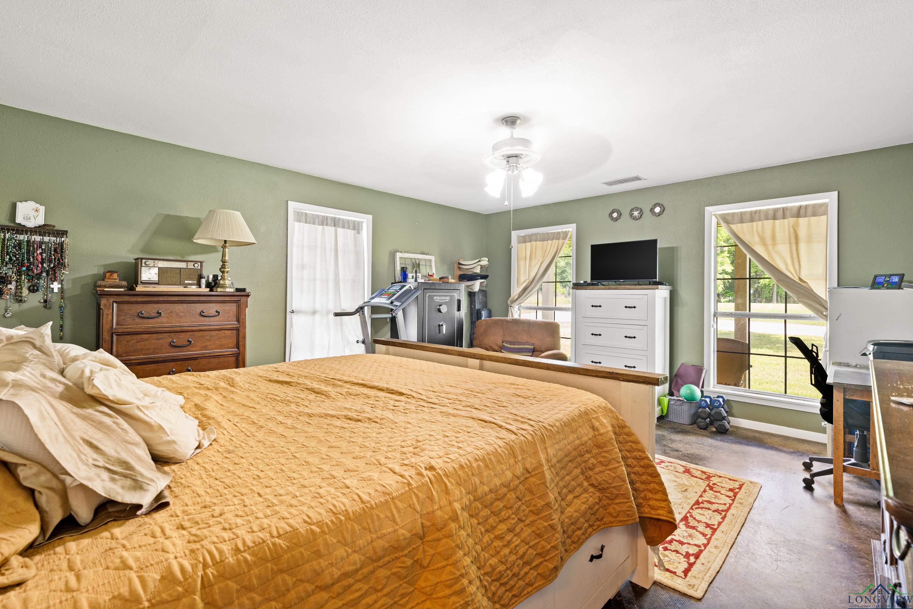 8550 New Hope Rd, Gilmer, Texas image 28