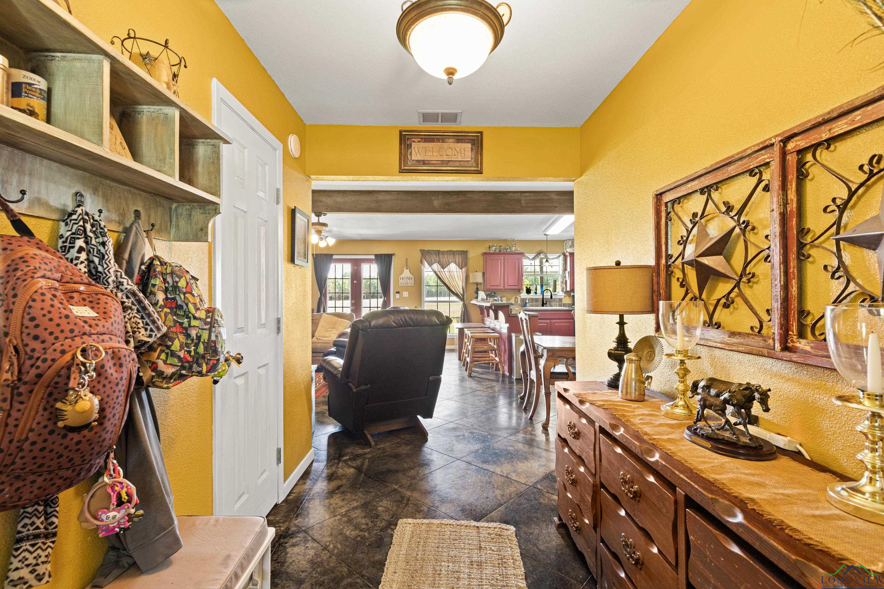 8550 New Hope Rd, Gilmer, Texas image 16