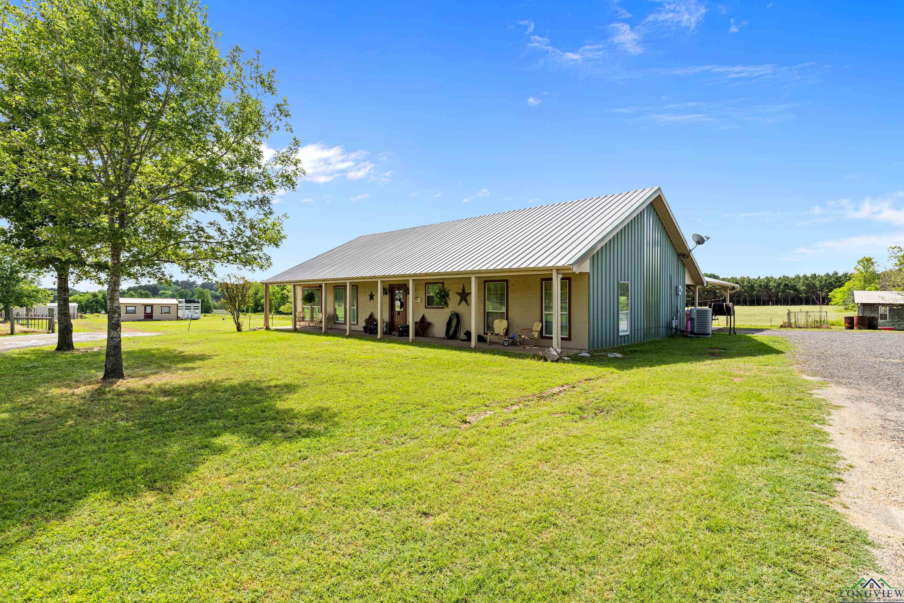 8550 New Hope Rd, Gilmer, Texas image 13