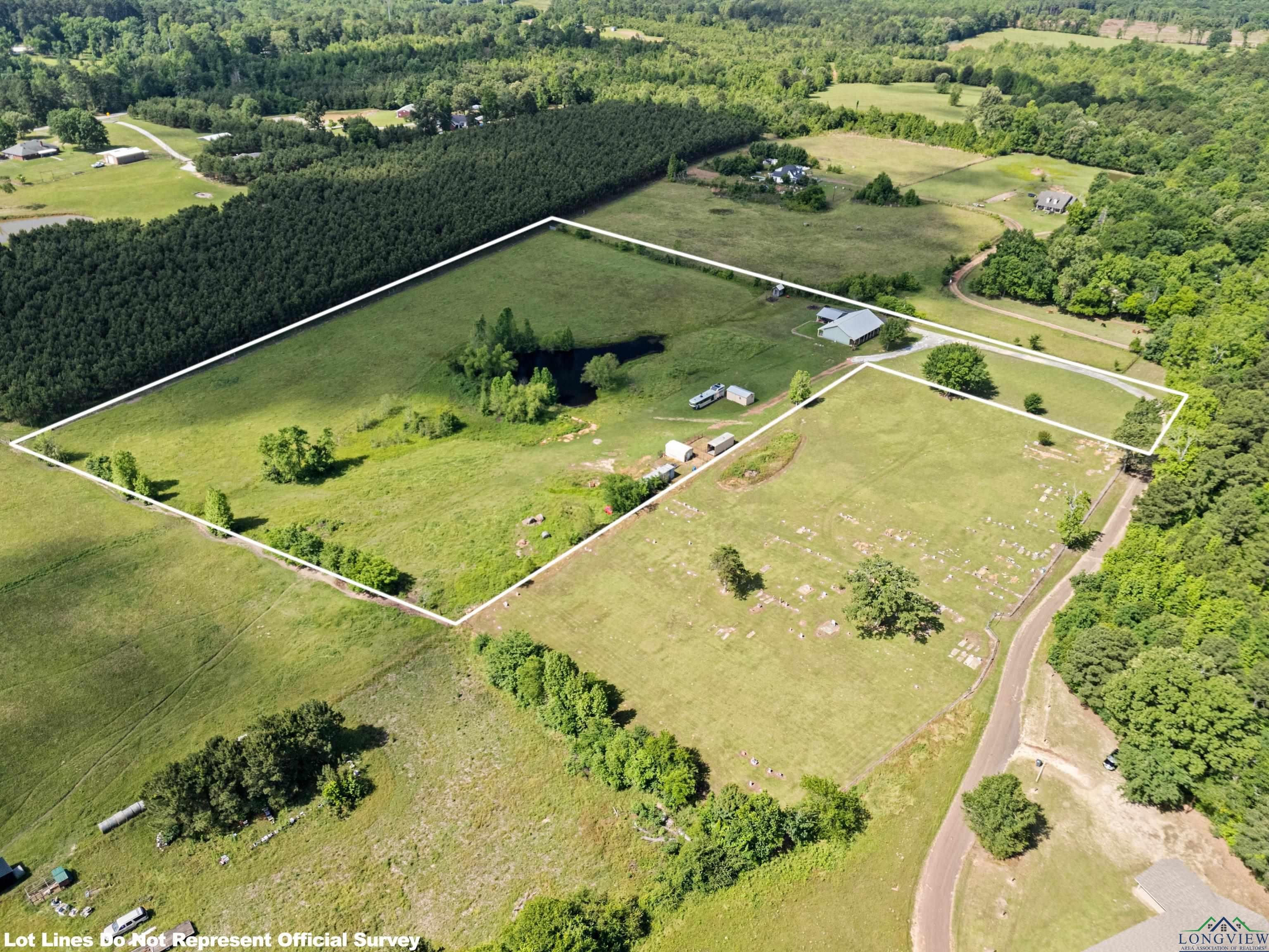 8550 New Hope Rd, Gilmer, Texas image 4