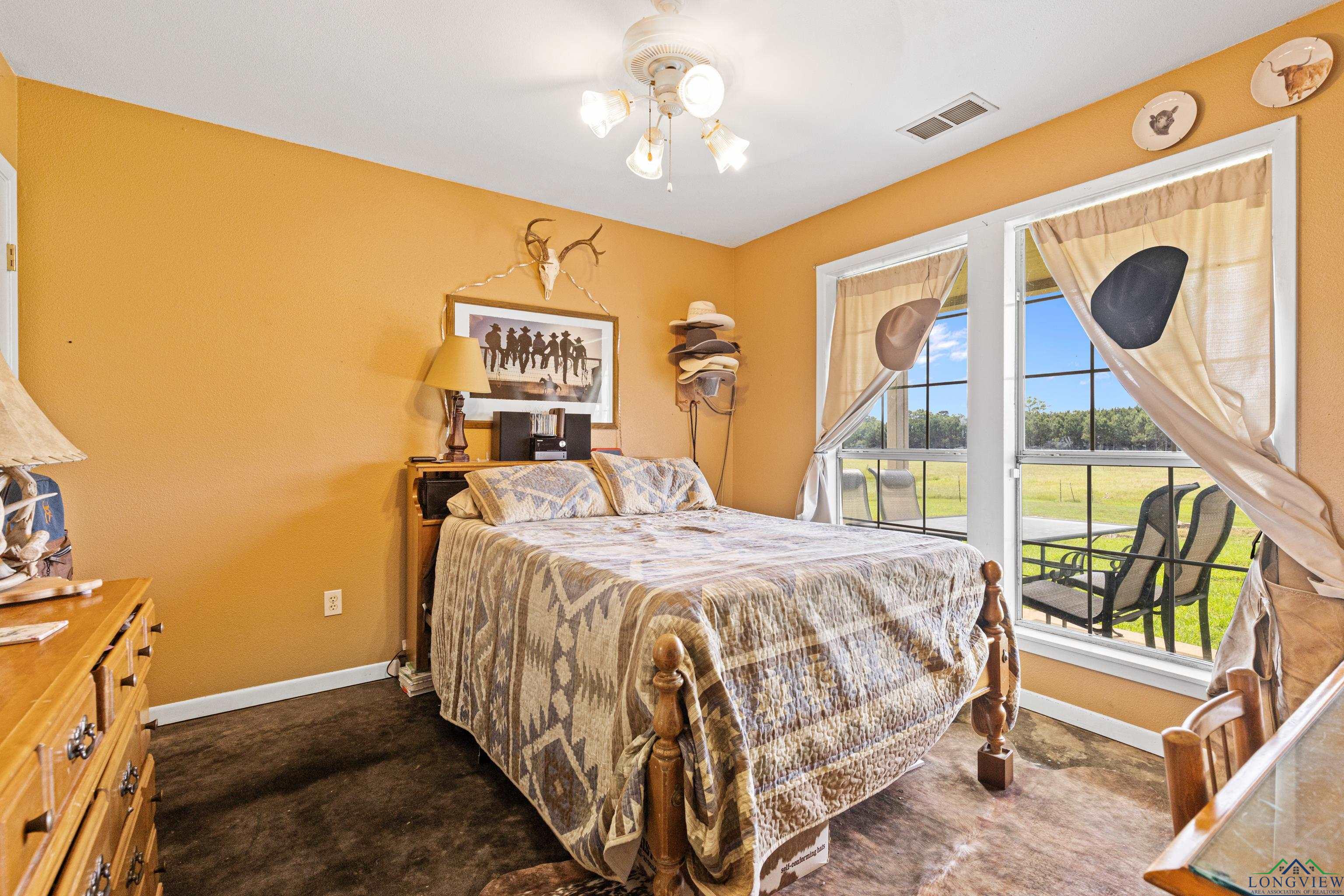 8550 New Hope Rd, Gilmer, Texas image 35