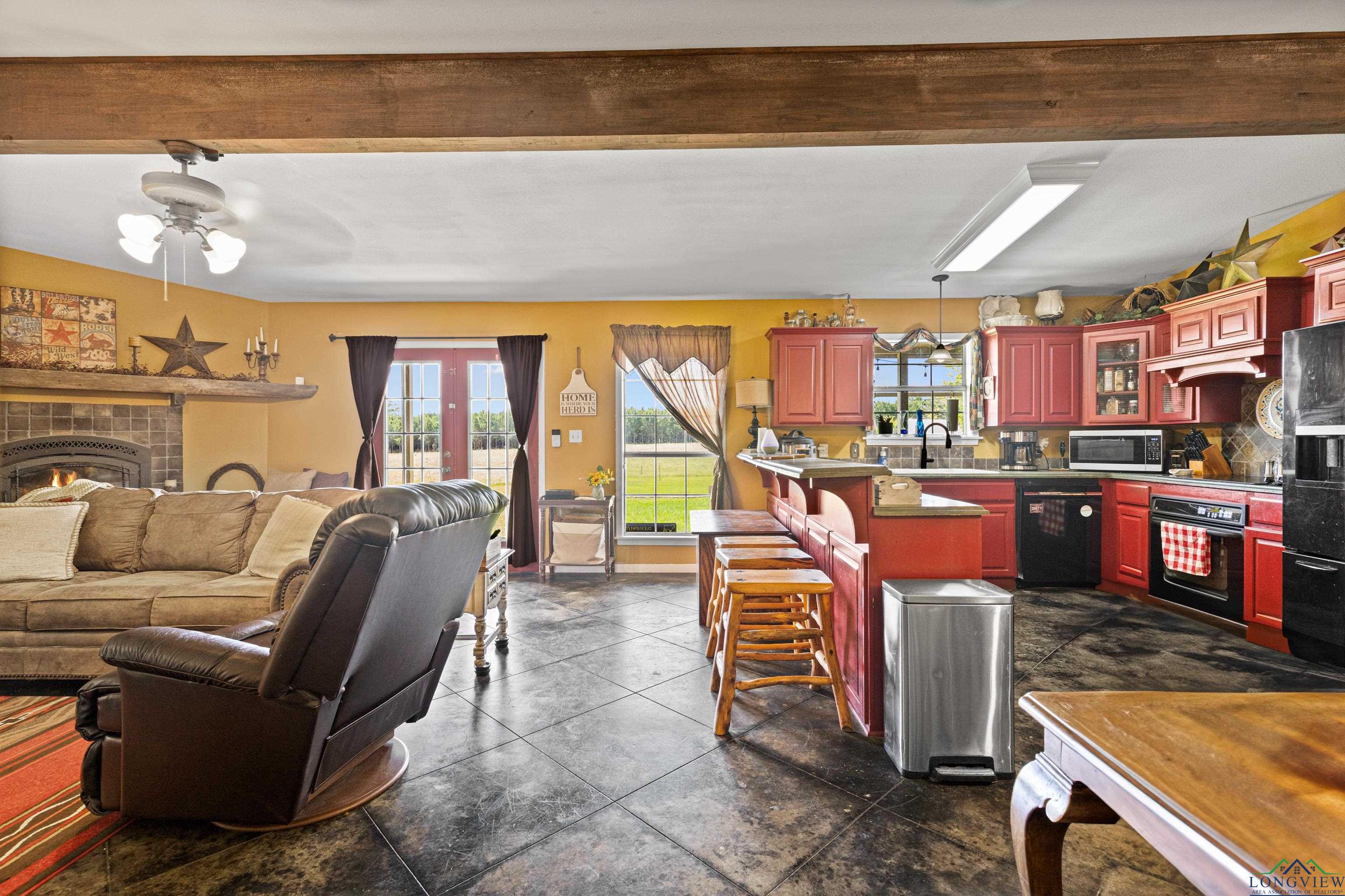 8550 New Hope Rd, Gilmer, Texas image 19