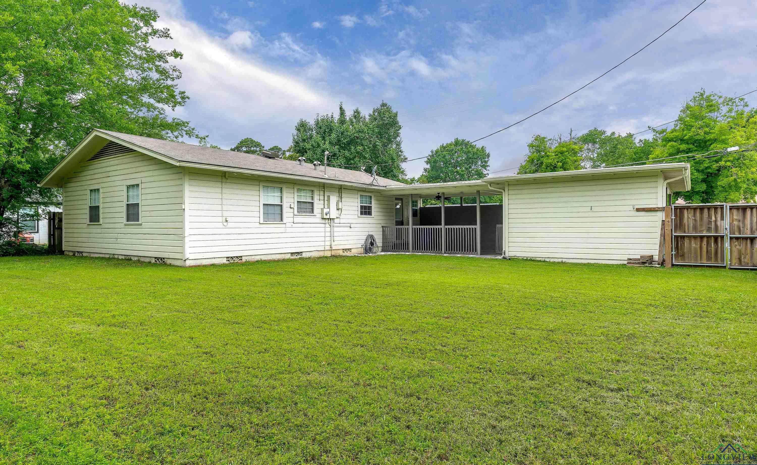 2310 Clay St, Kilgore, Texas image 36