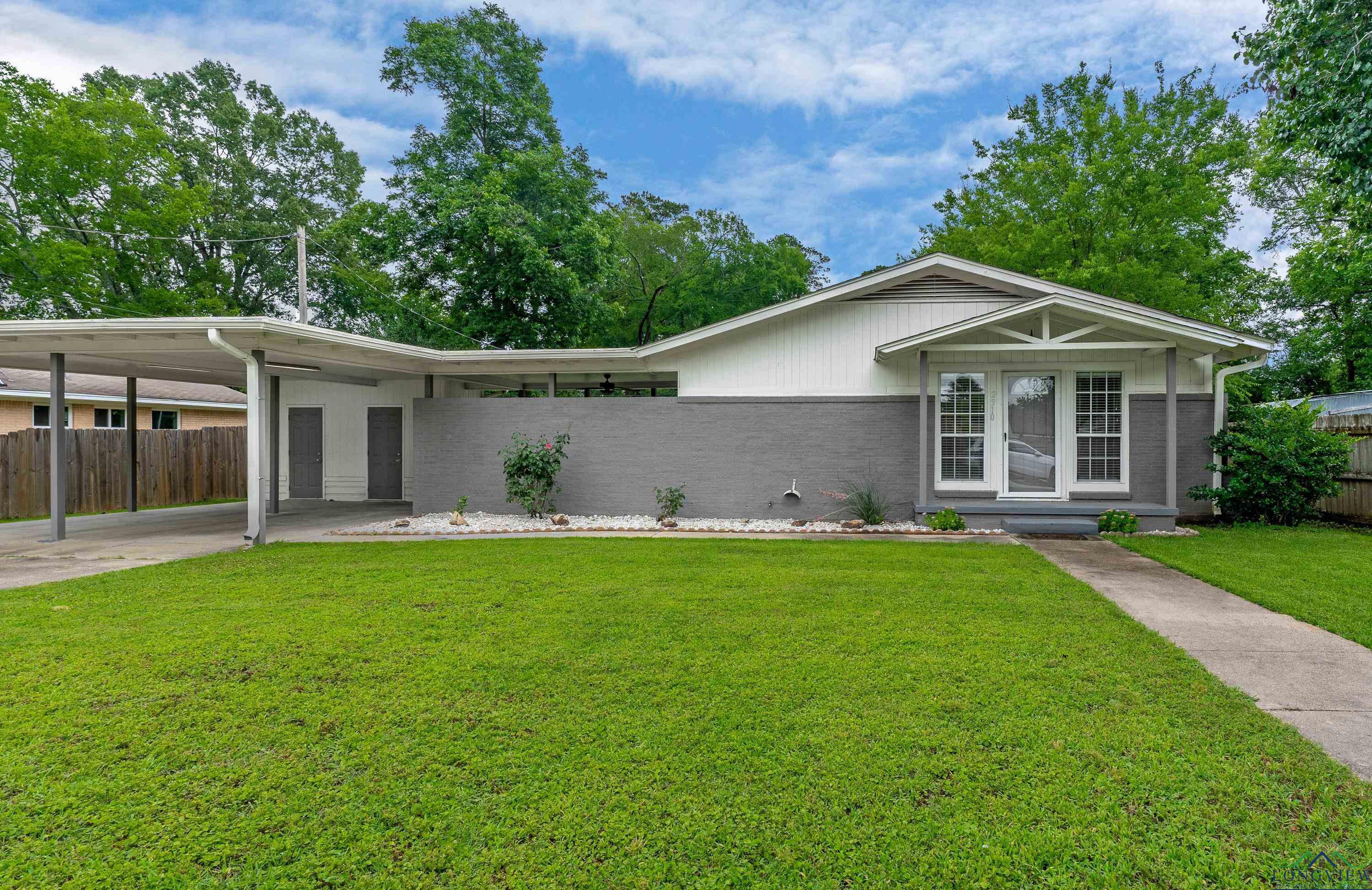 2310 Clay St, Kilgore, Texas image 1