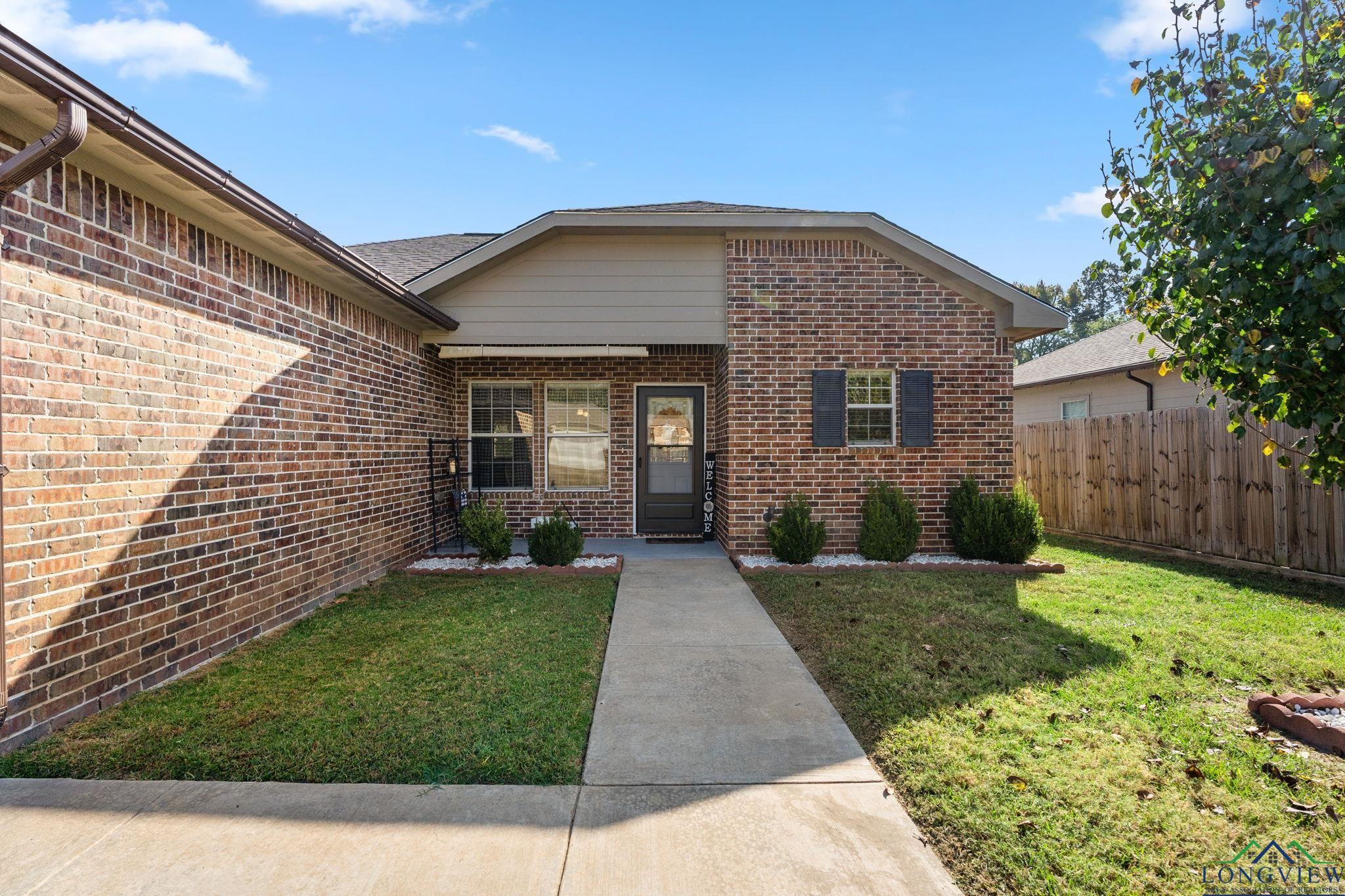 123 Tupelo St, Pittsburg, Texas image 3