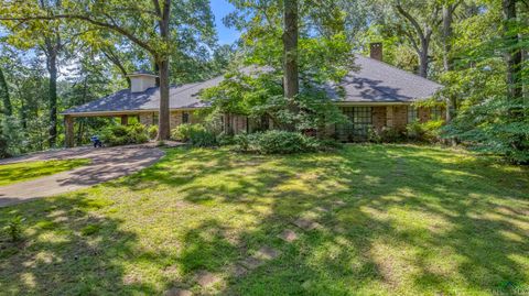 A home in White Oak