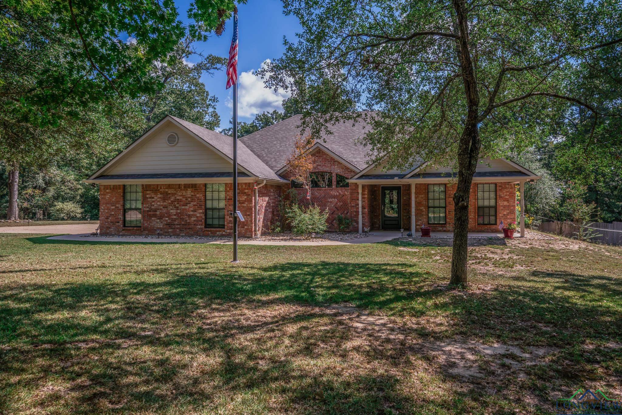 212 Peachtree Ln, Big Sandy, Texas image 3