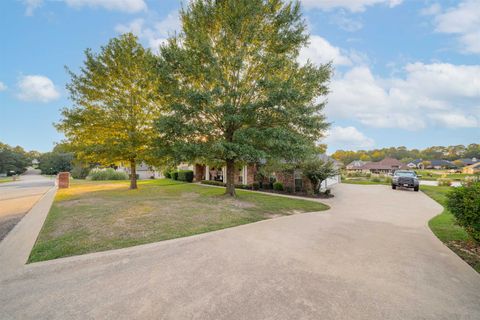 Homes For Sale - 105 Winifred's Way<br/> Hallsville, TX 75650