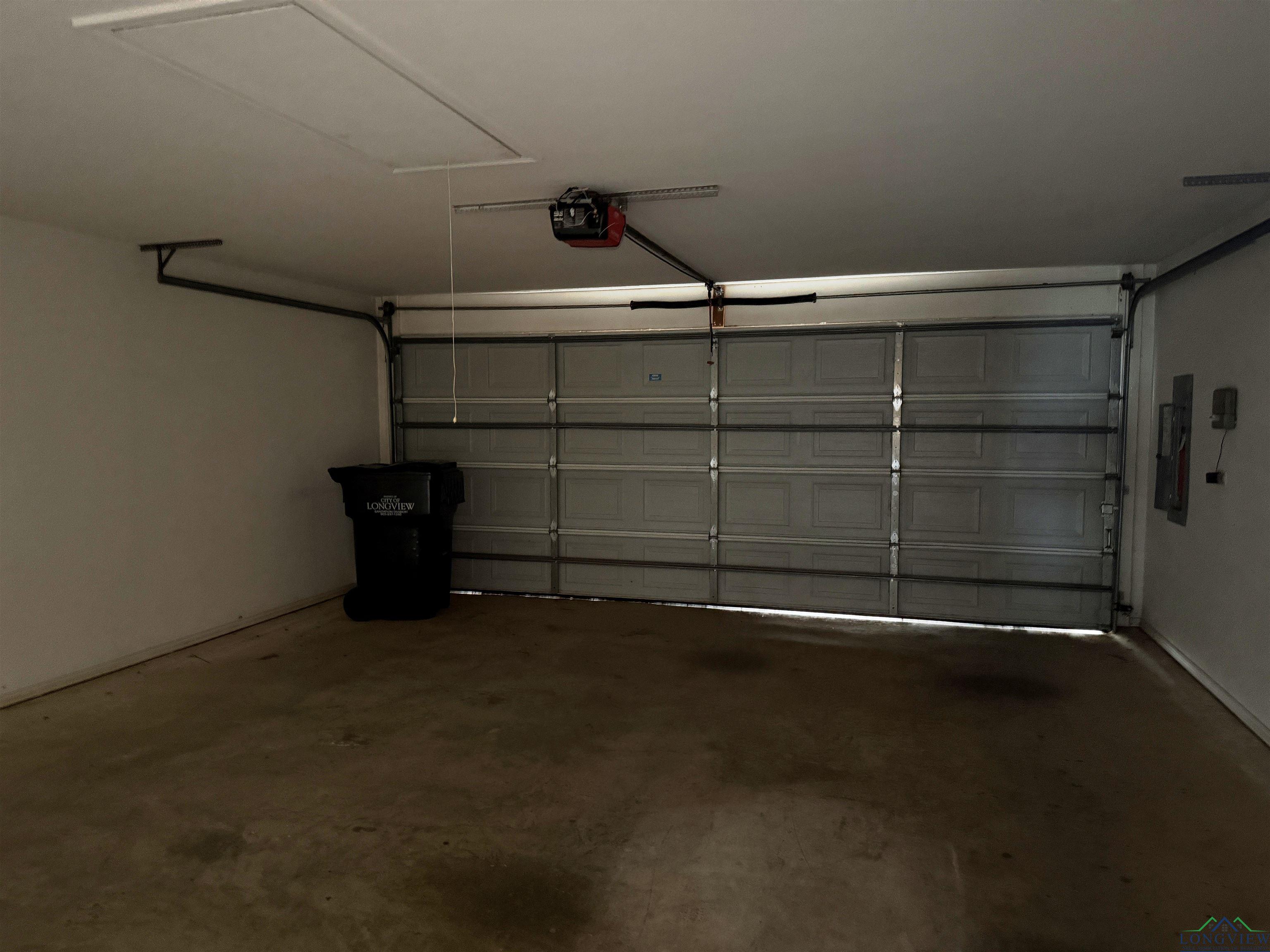 1802 Limestone Place, Longview, Texas image 3