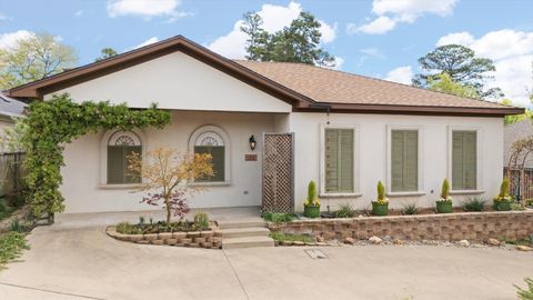 Homes For Sale - 2202 Robbinwood Lane<br/> Gregg County, Longview, TX 75601