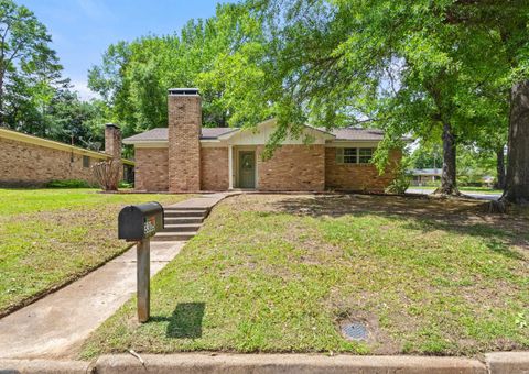 Homes For Sale - 3303 Shenandoah Drive<br/> Smith County, Tyler, TX 75701