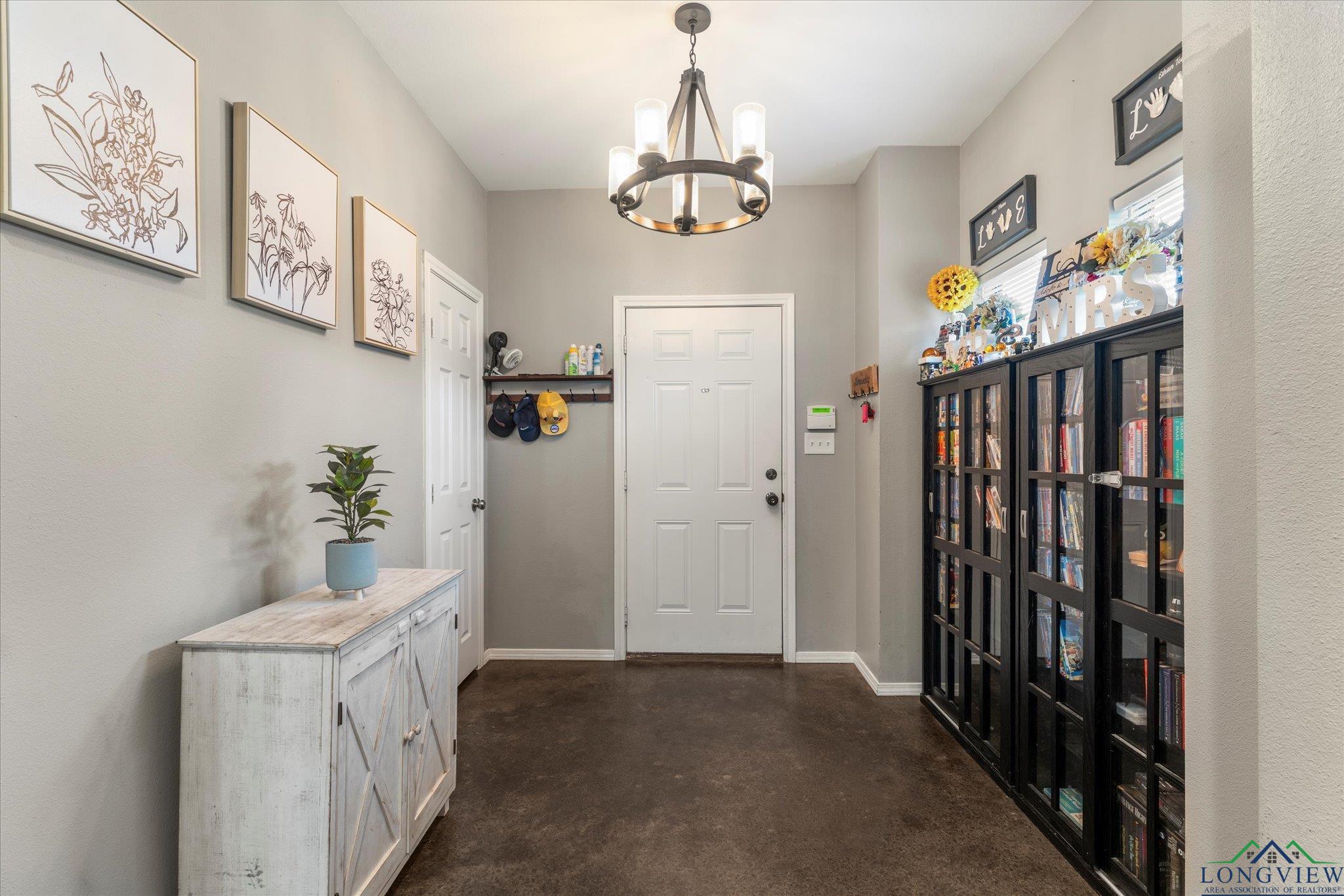 803 E 9th St, Mount Pleasant, Texas image 4