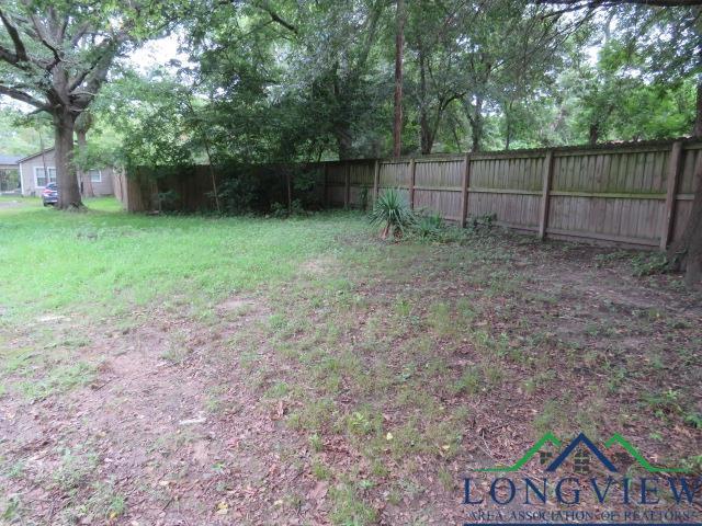 608 S Montgomery St, Gilmer, Texas image 14