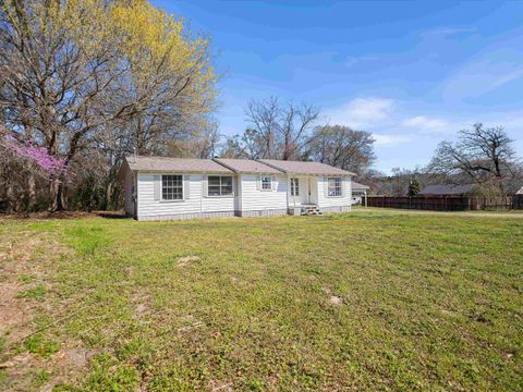 Homes For Sale - 8240 W Hwy 154<br/> Upshur County, Gilmer, TX 75644