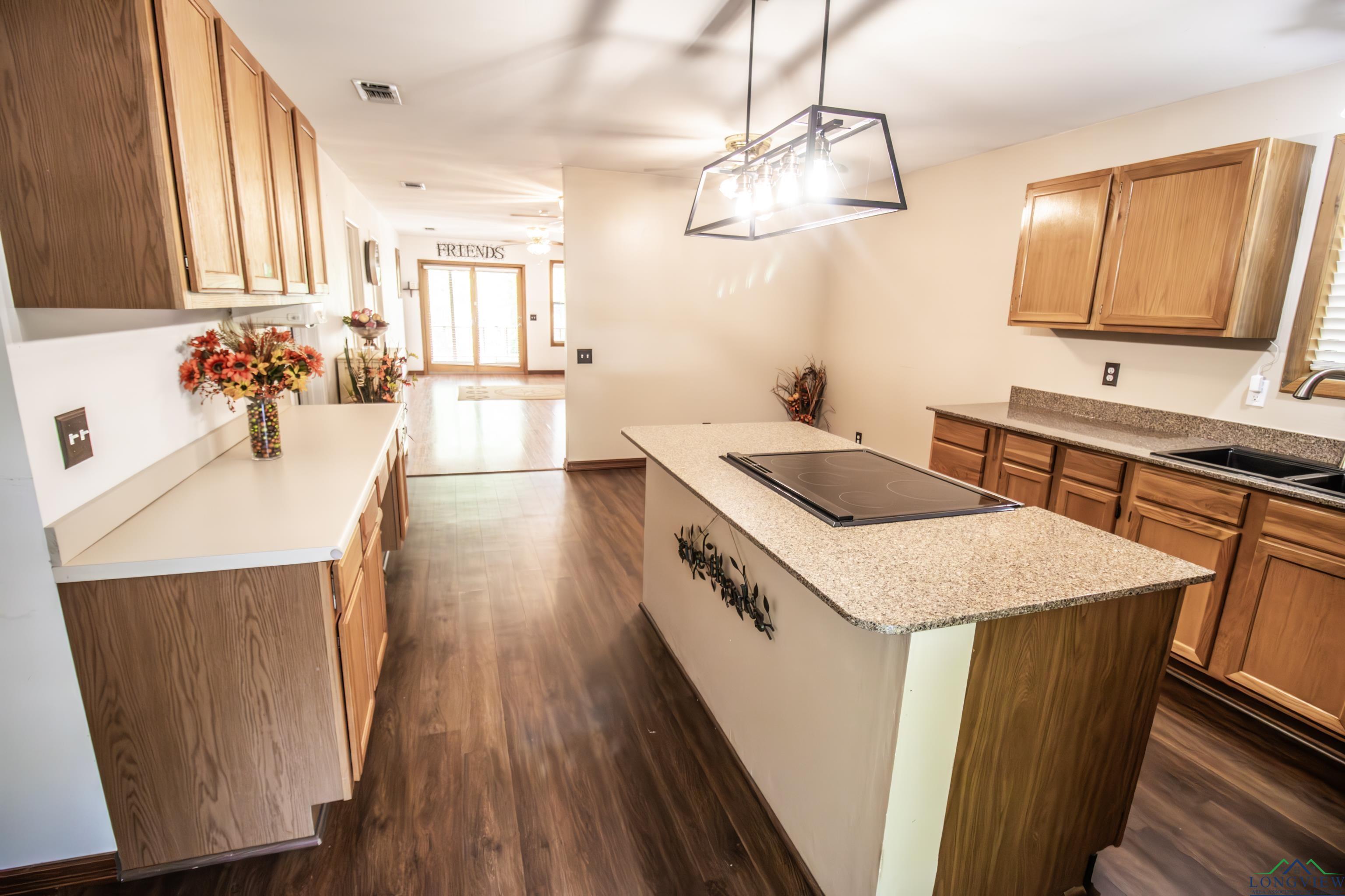 121 Dogwood Ave, Jefferson, Texas image 10