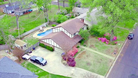 A home in Longview