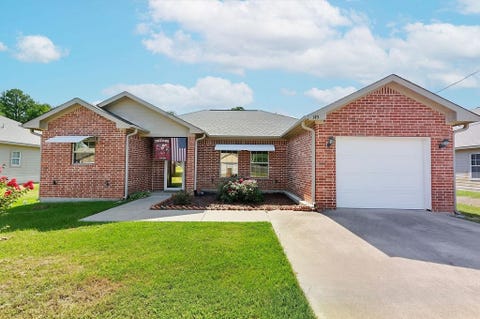 Homes For Sale - 145 Tupelo St<br/> Camp County, Pittsburg, TX 75686