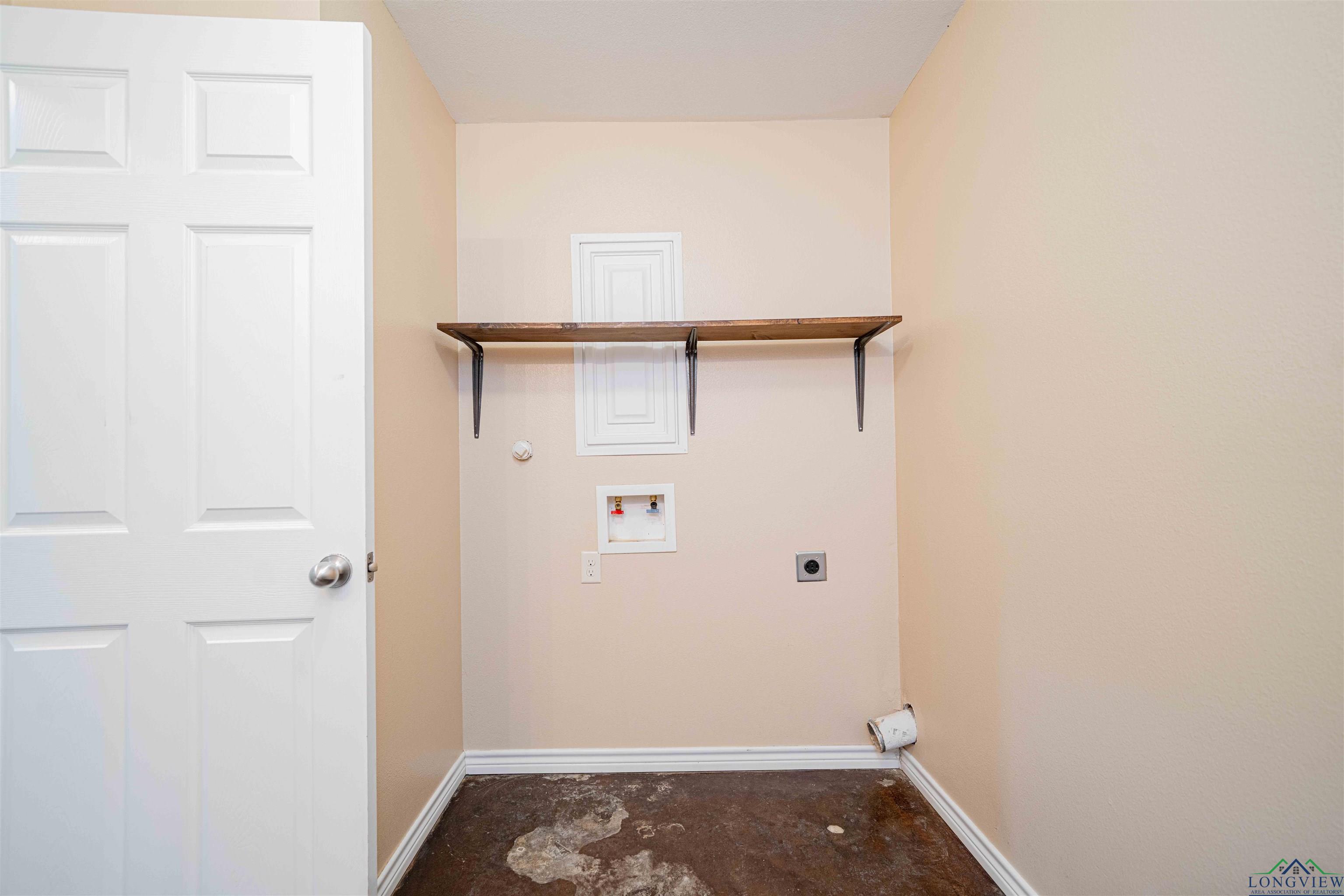 827 Collins Rd, Hallsville, Texas image 10
