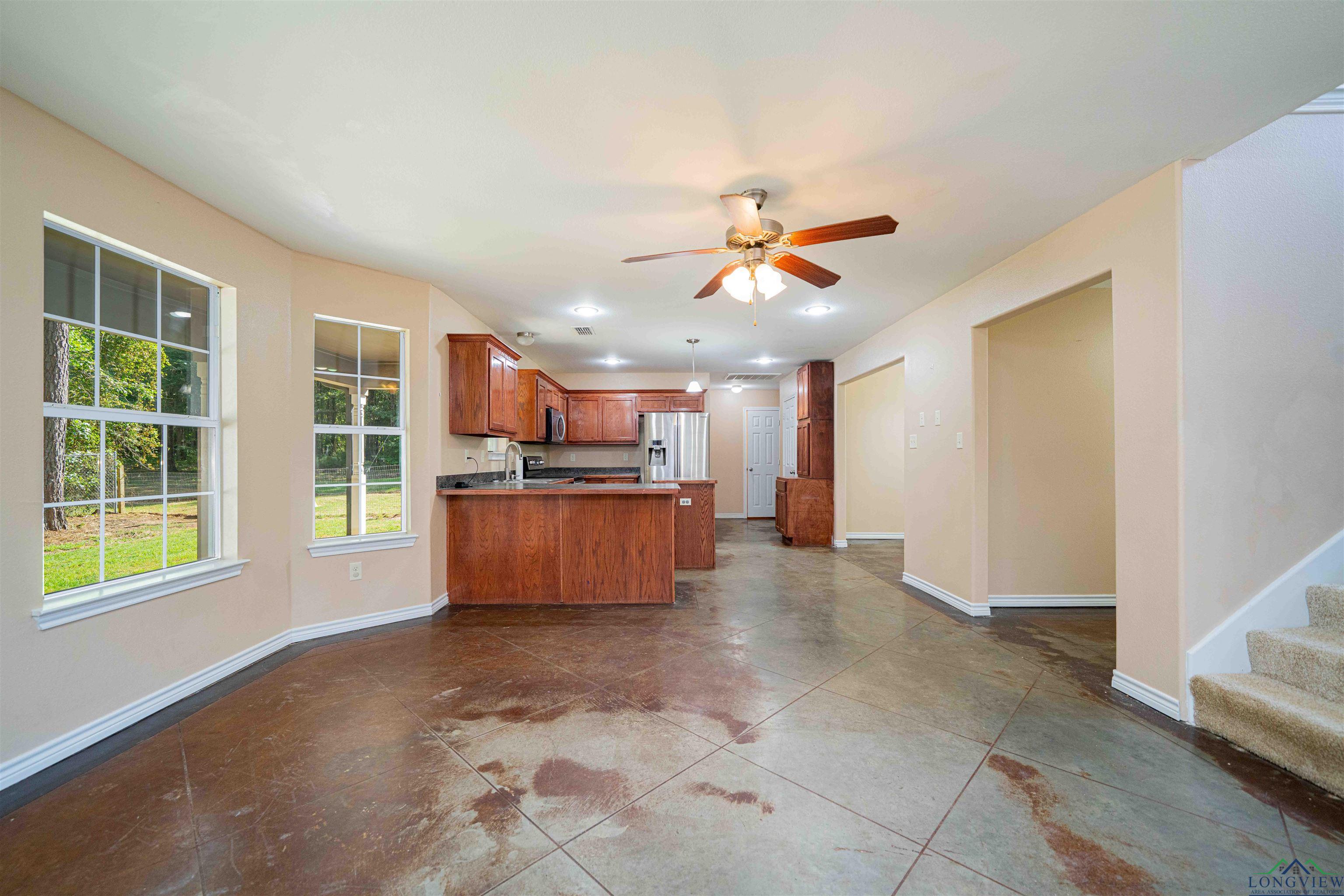 827 Collins Rd, Hallsville, Texas image 3