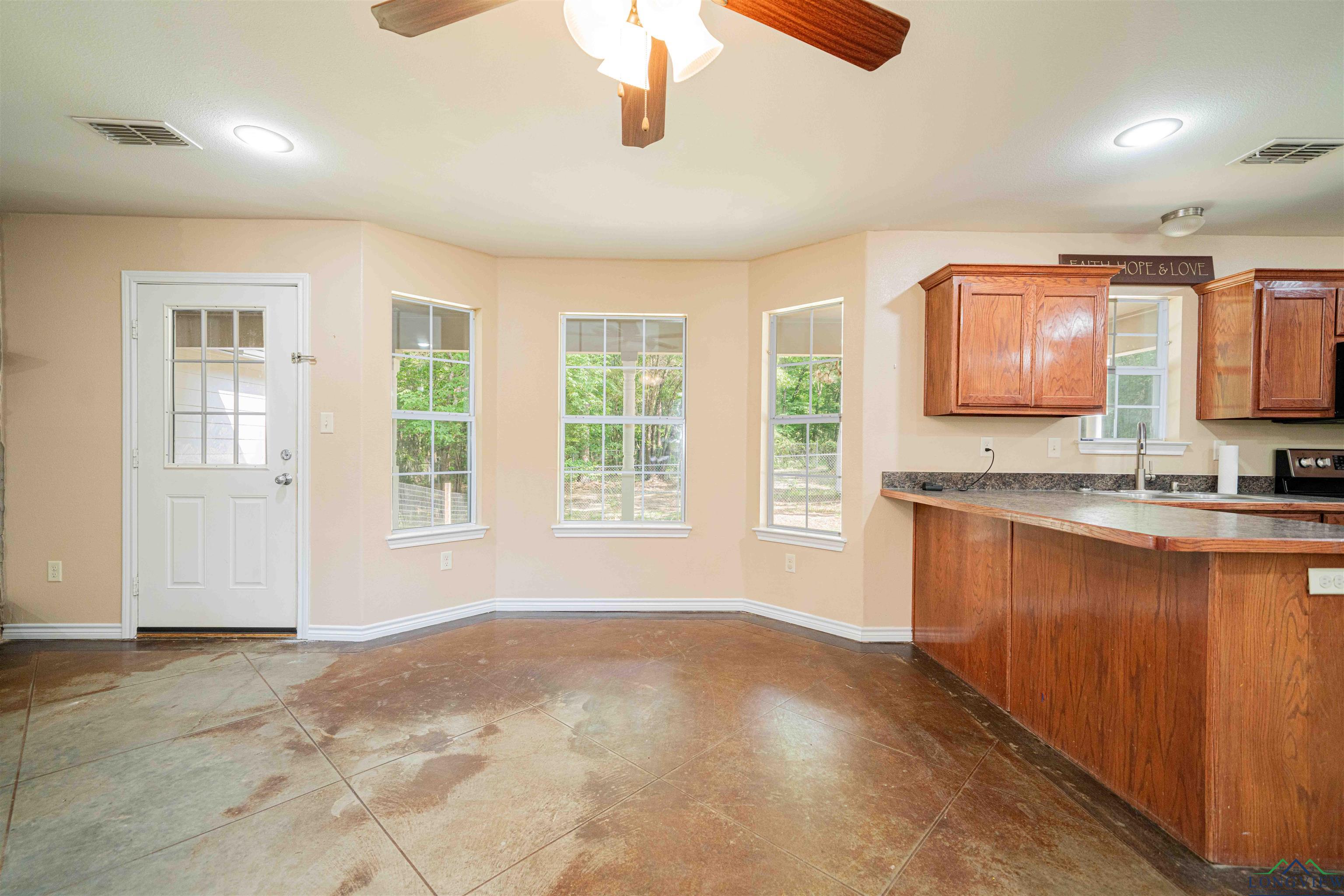 827 Collins Rd, Hallsville, Texas image 7