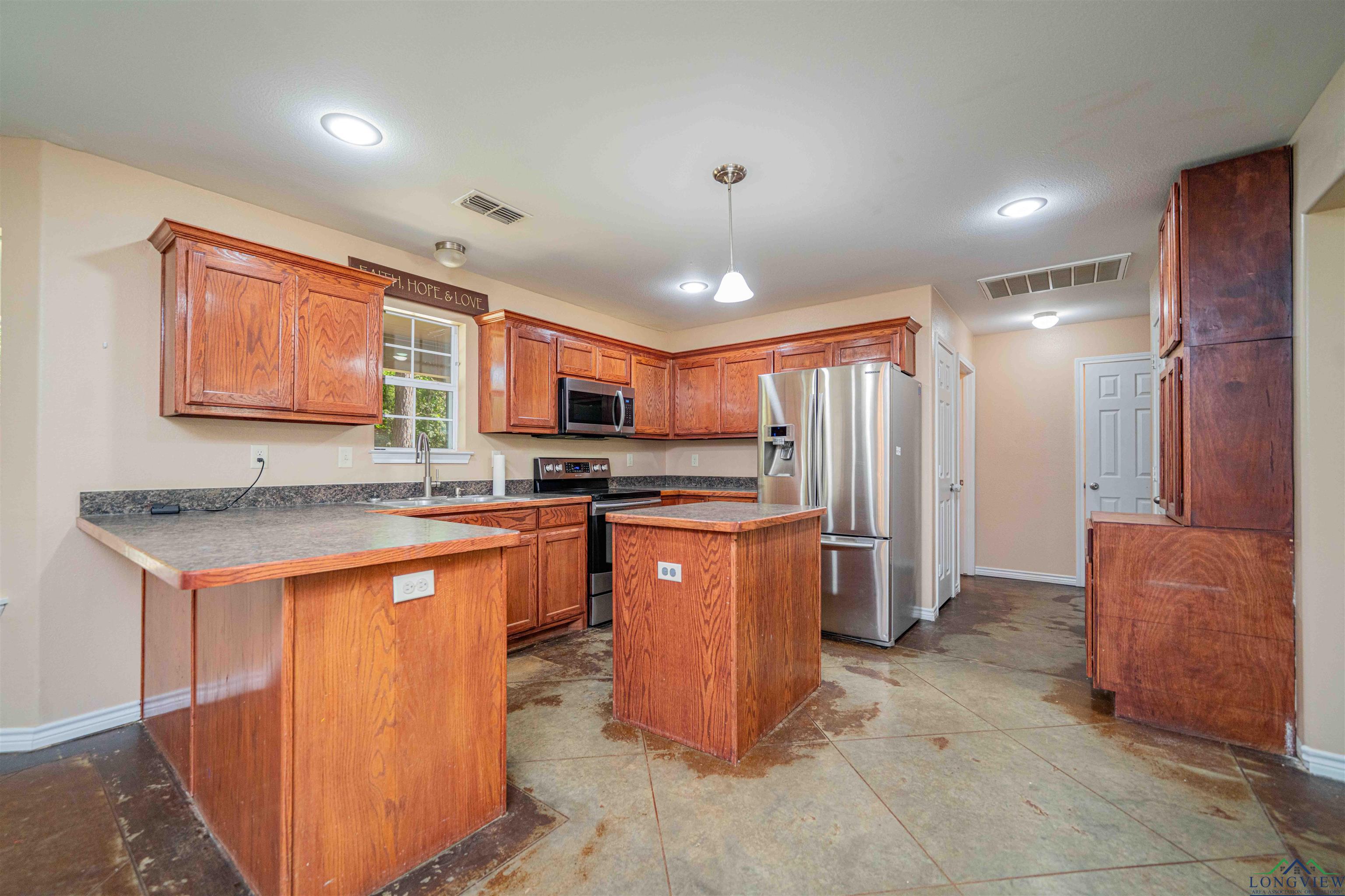 827 Collins Rd, Hallsville, Texas image 5
