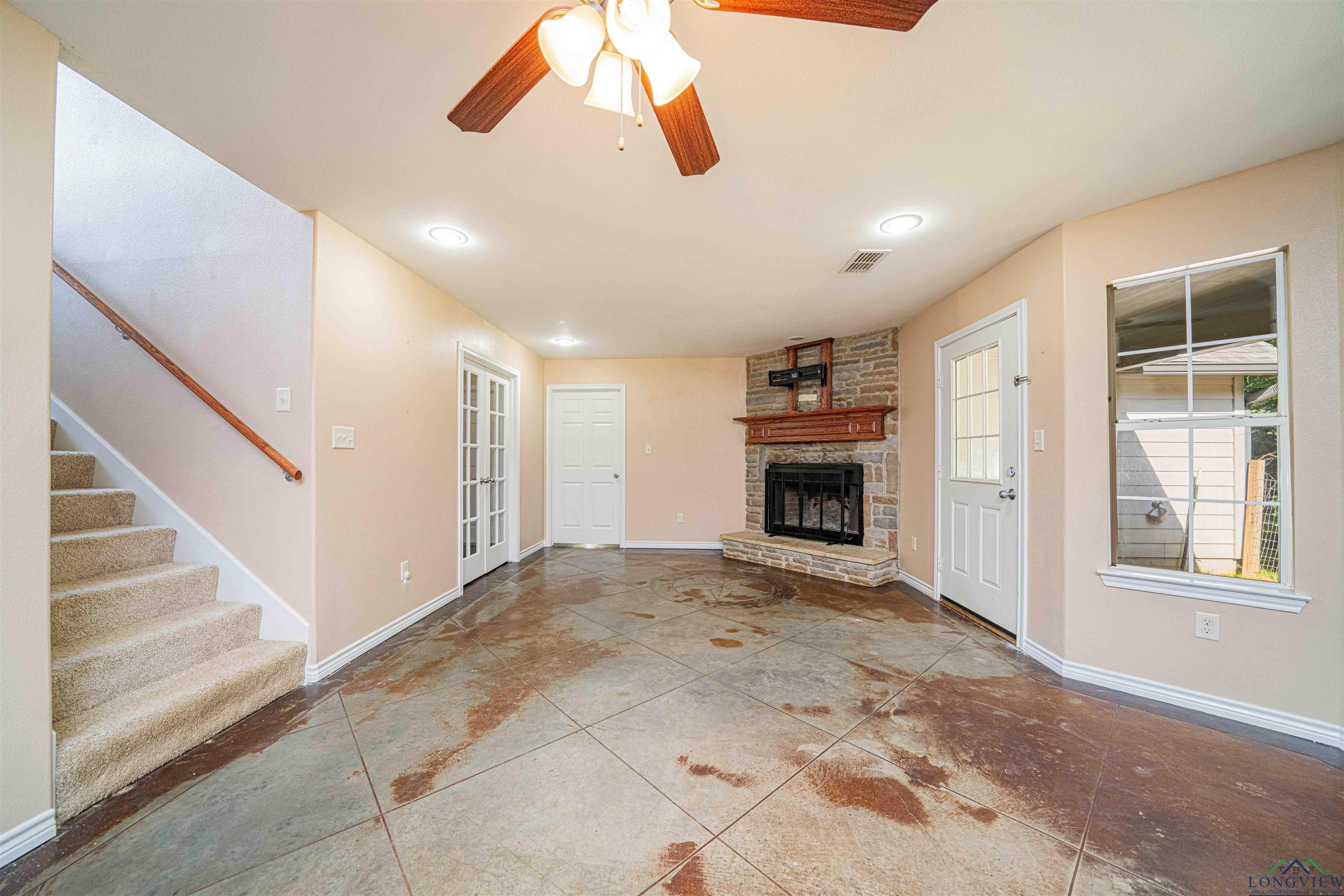 827 Collins Rd, Hallsville, Texas image 2