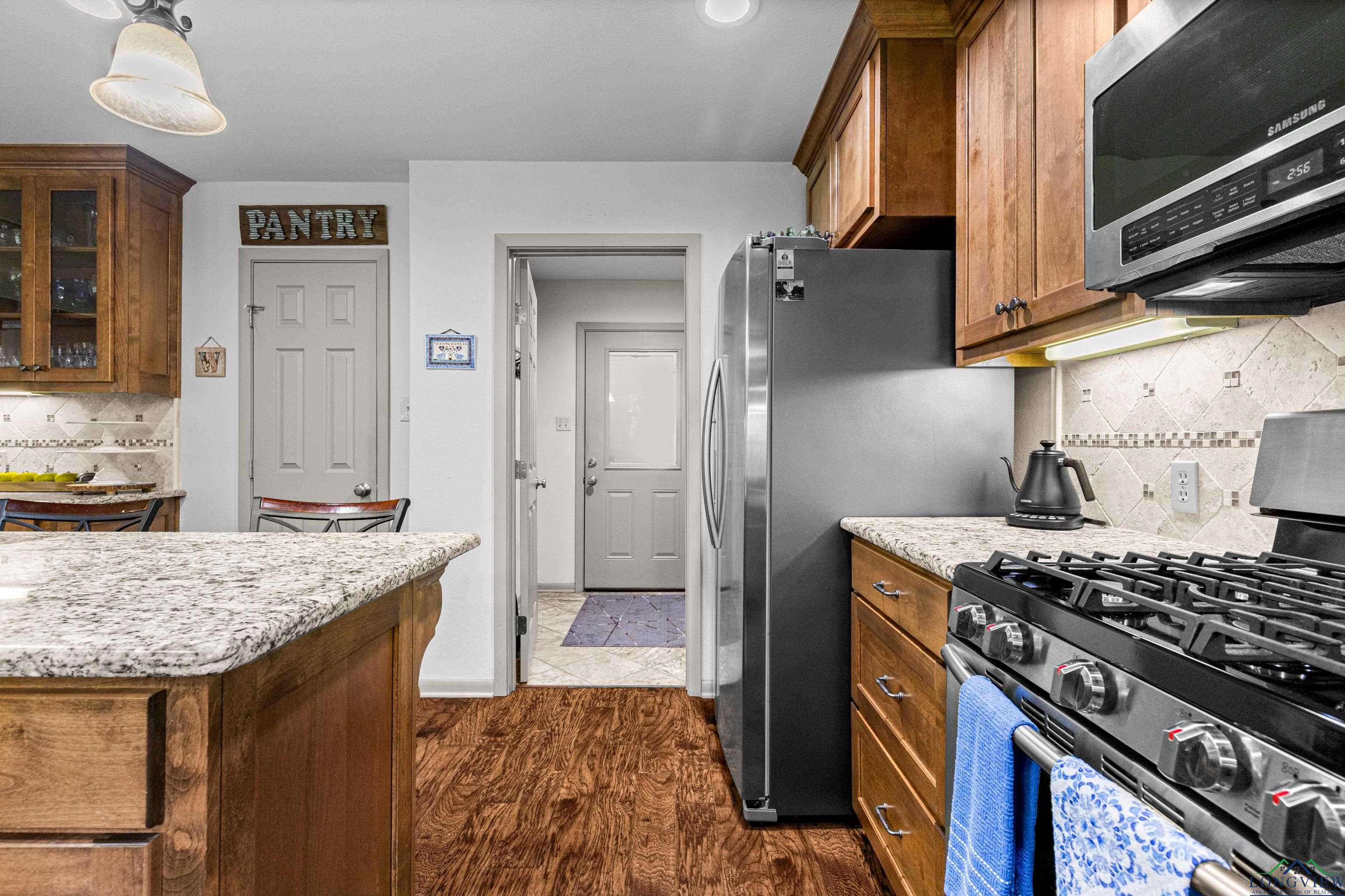 8 Honeysuckle Ln, Longview, Texas image 16