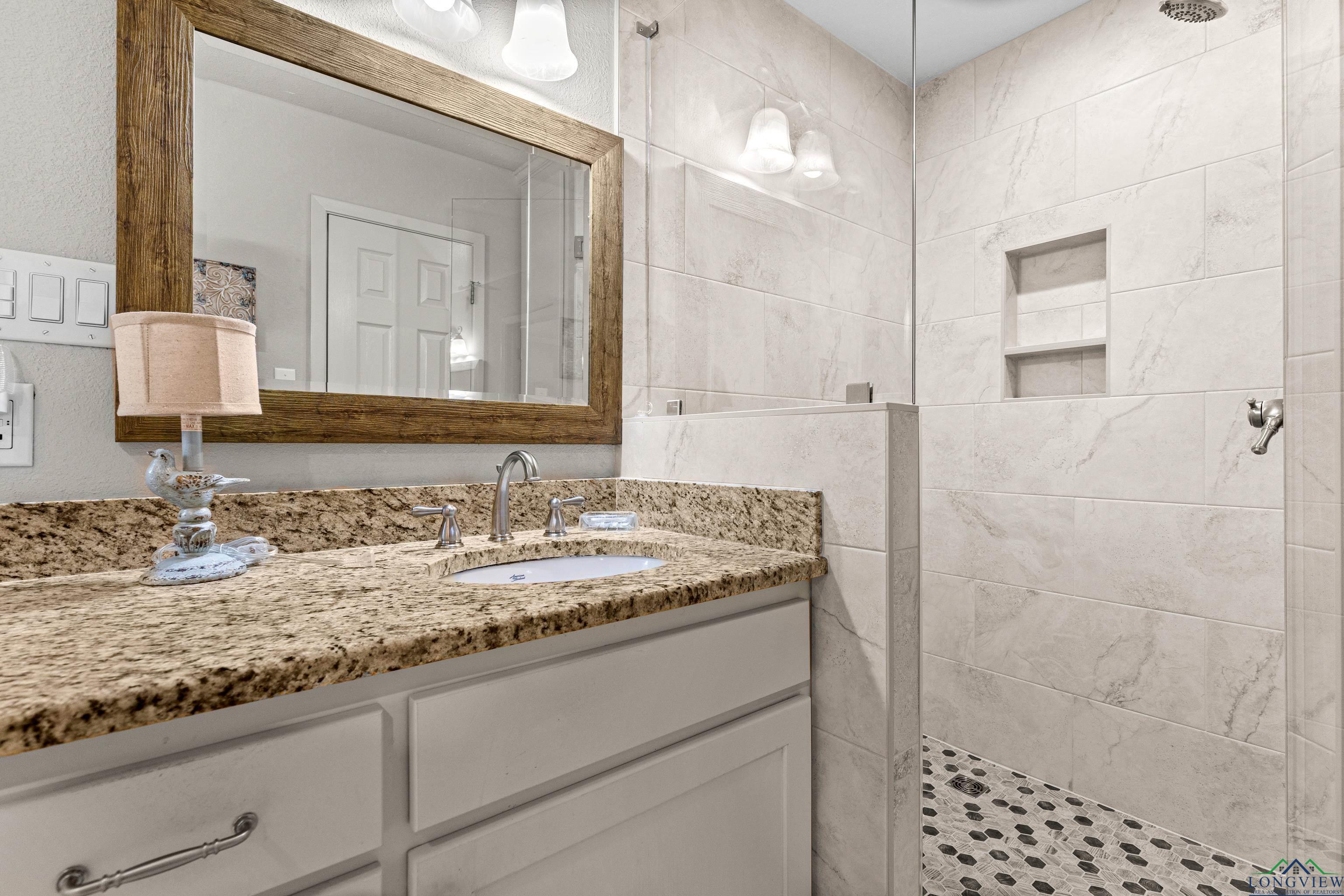 8 Honeysuckle Ln, Longview, Texas image 33