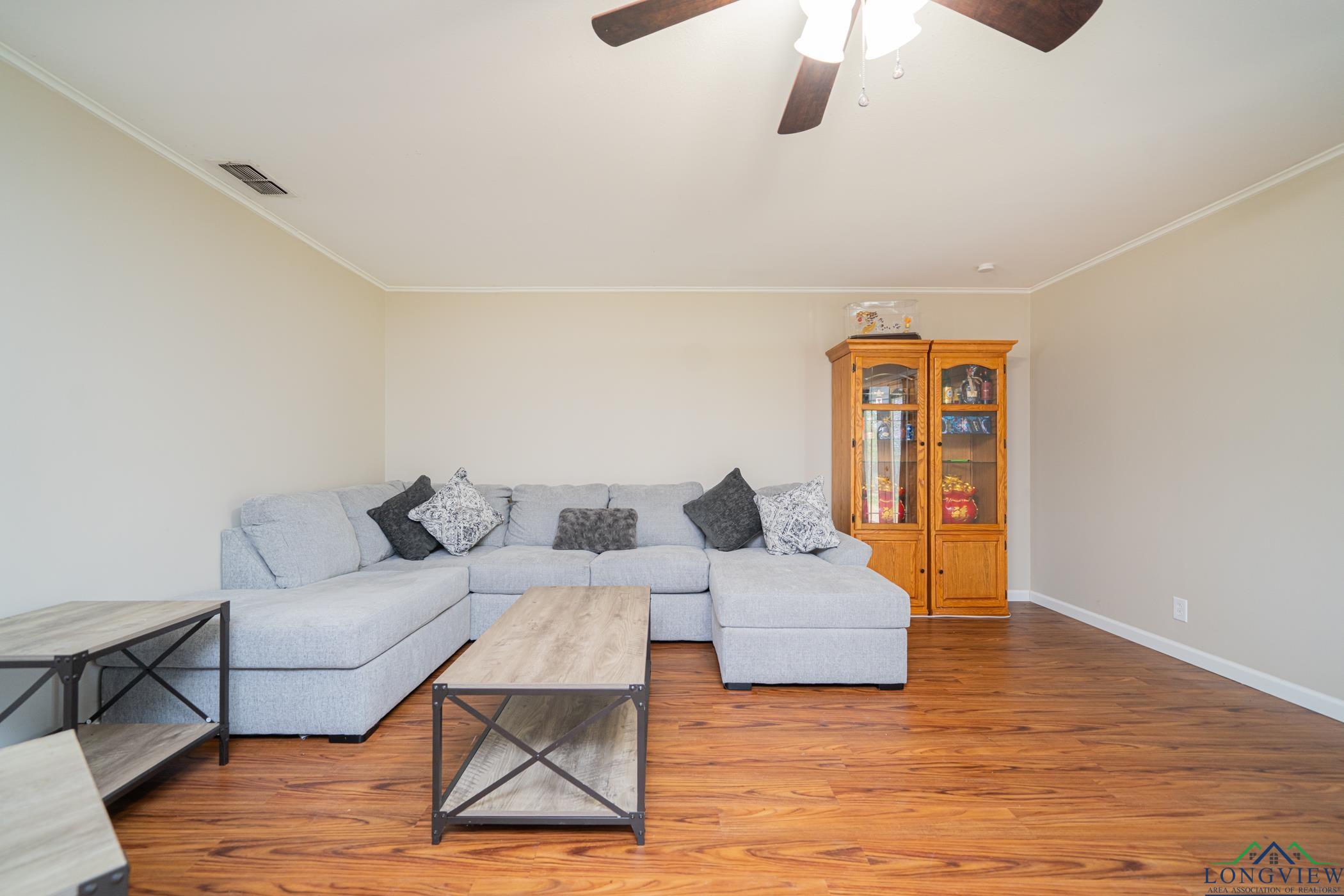 105 Sherwood Dr, Longview, Texas image 8