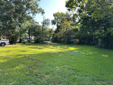 Vacant Land For Sale - 1002 Humbleway<br/> Overton, TX 75684