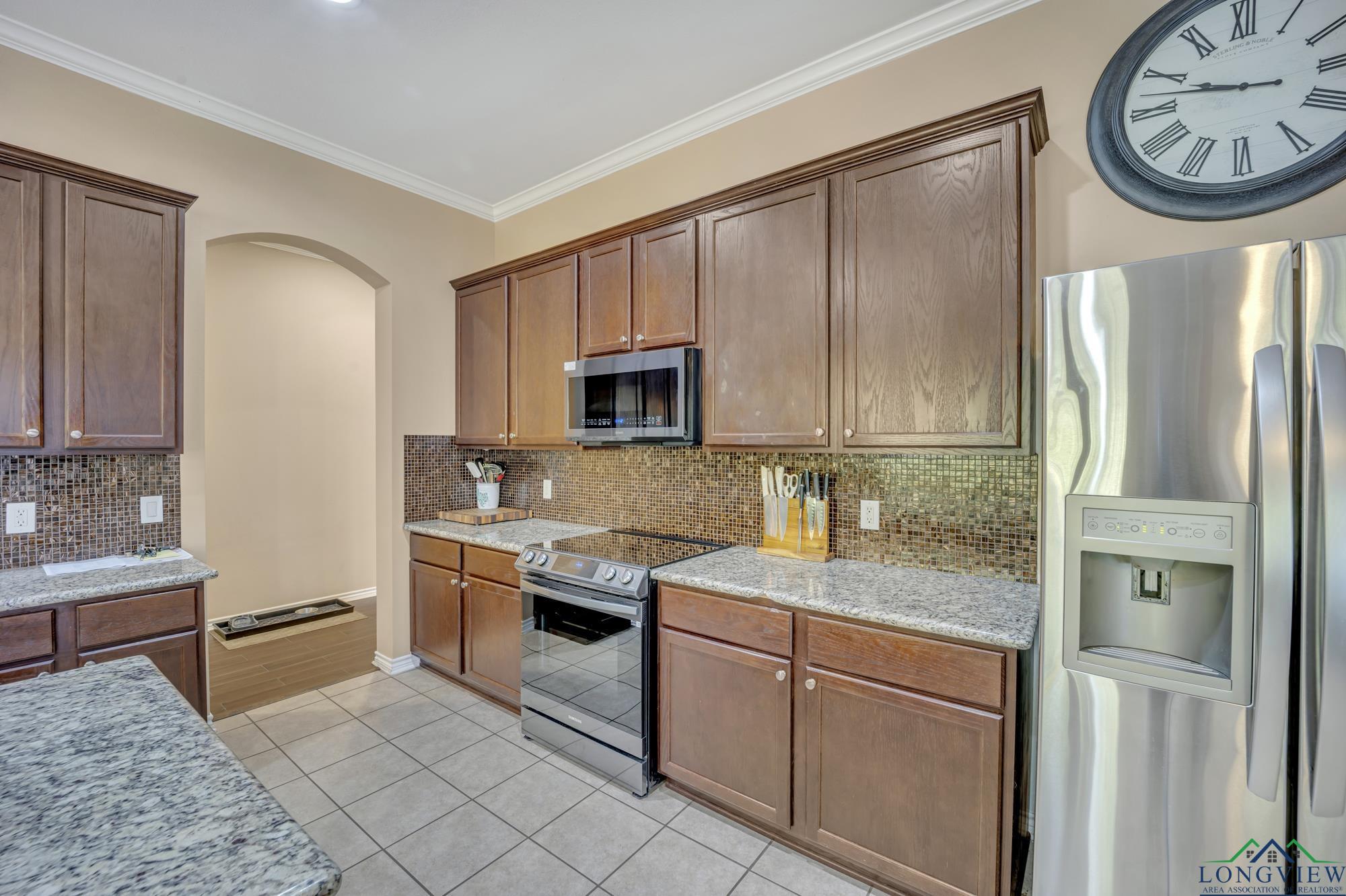 406 Alta St, Longview, Texas image 13