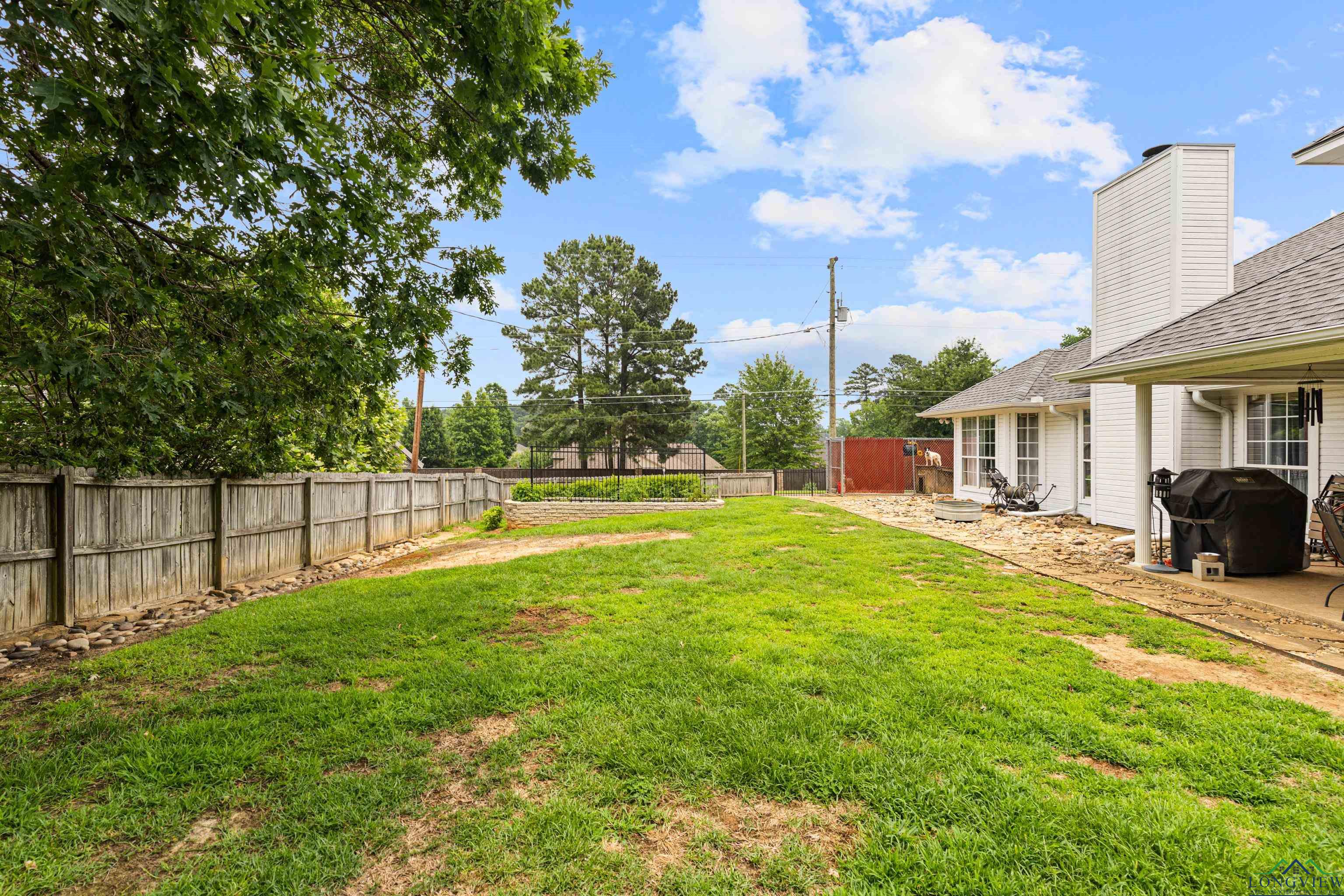 3709 Rouncival Drive, Longview, Texas image 46